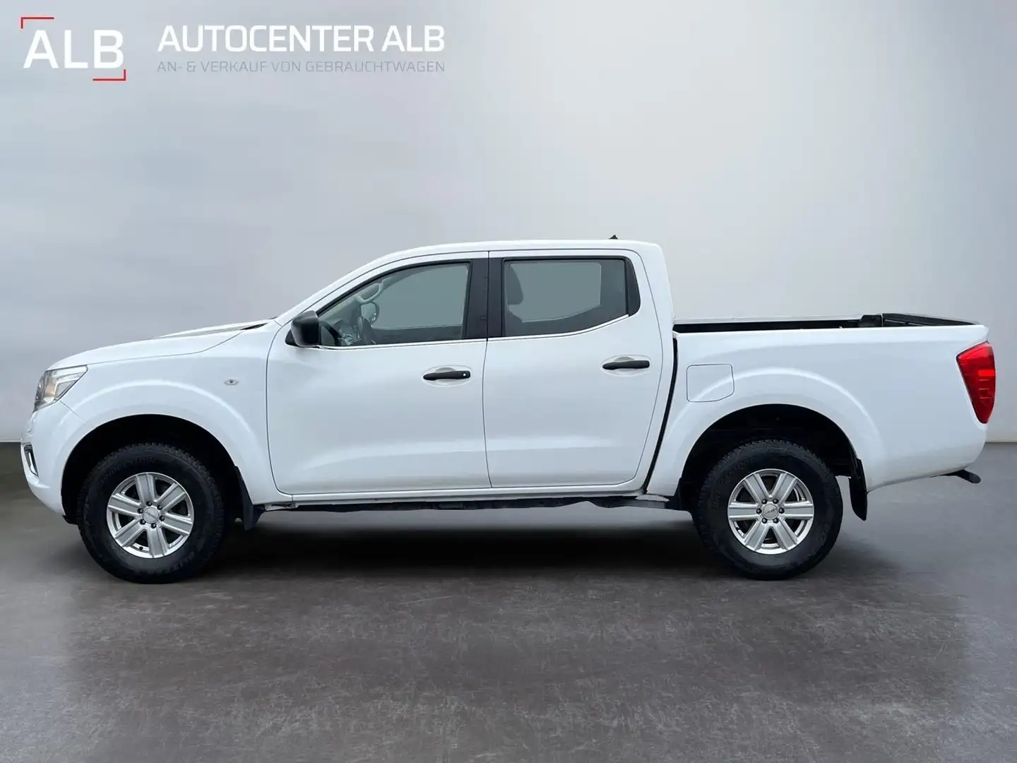 Nissan Navara Double Cab 4x4/1.HAND/EURO.6/SHZ/TOP/ Blanc - 2