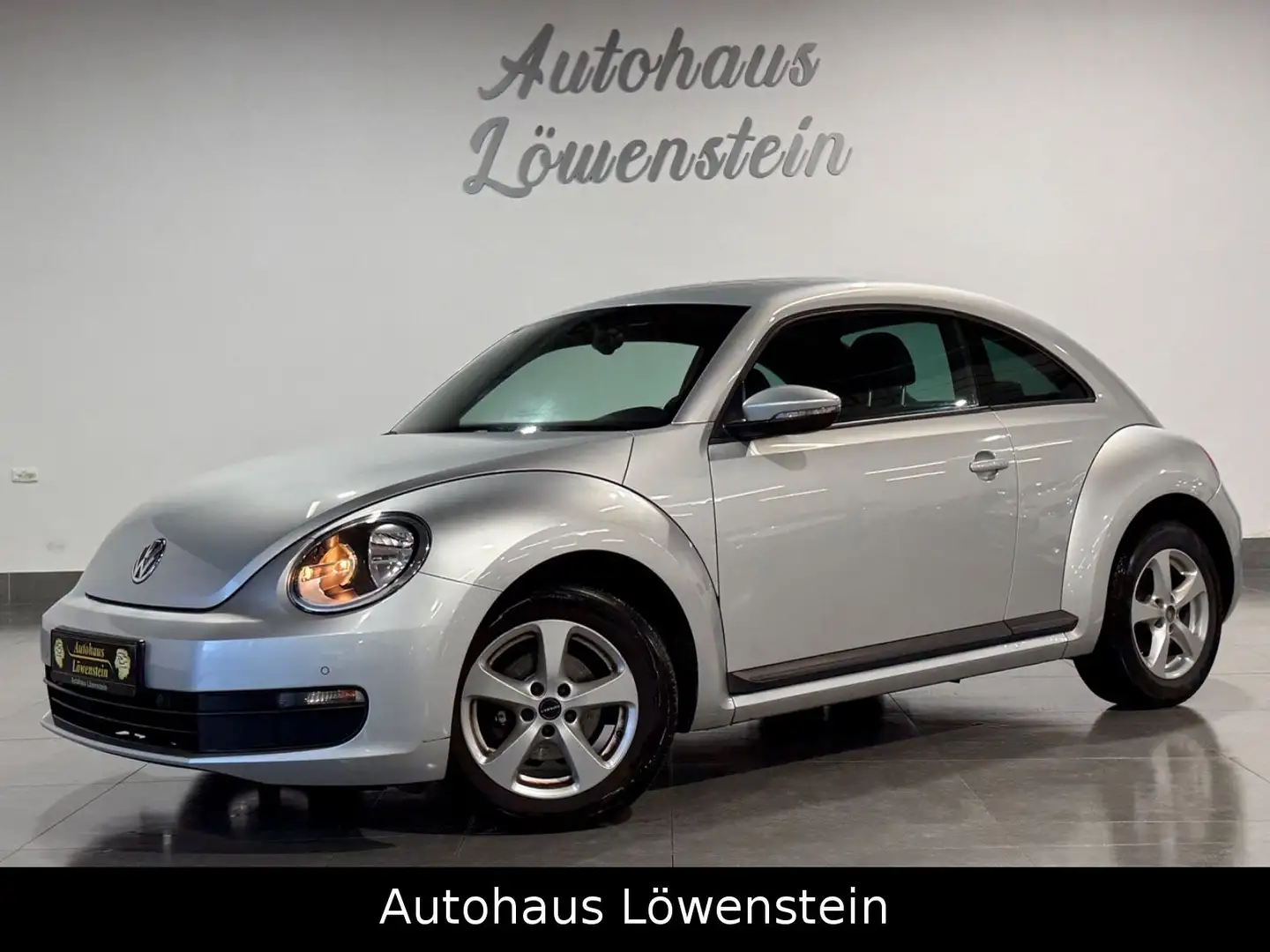 Volkswagen Beetle Lim. Basis*NAVI*PDC*TEMP*S-HEFT Stříbrná - 2
