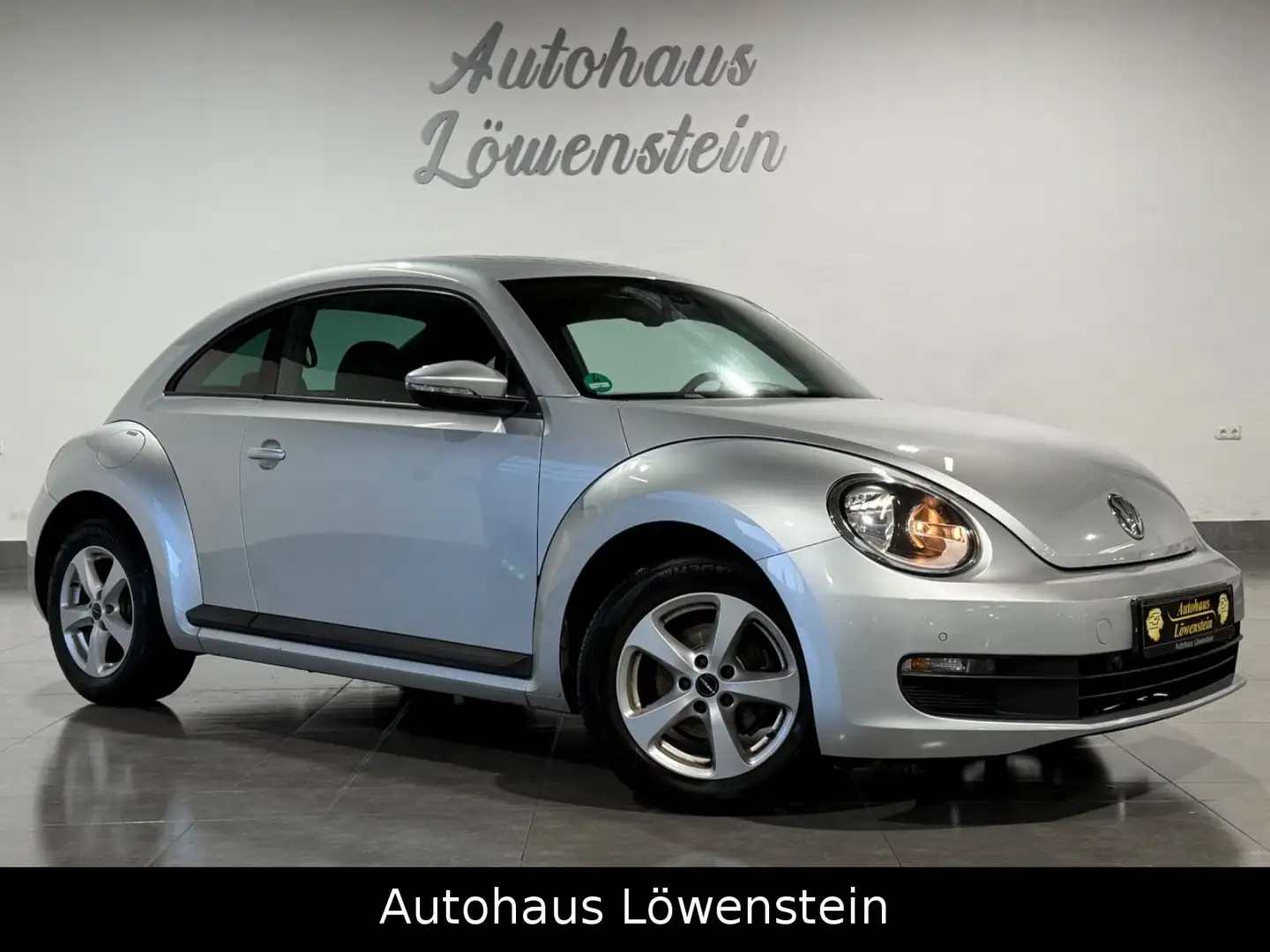 Volkswagen Beetle Lim. Basis*NAVI*PDC*TEMP*S-HEFT Stříbrná - 1