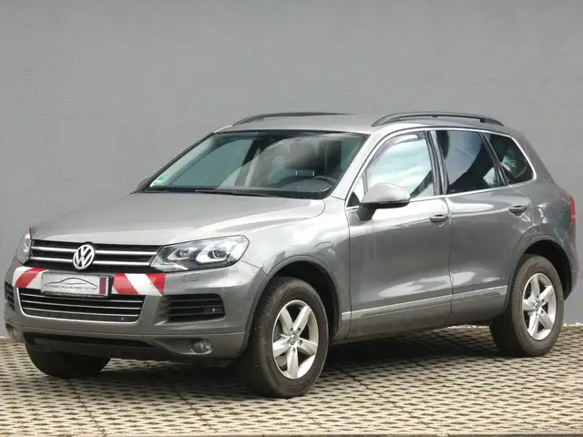 Volkswagen Touareg 3,0 TDI BMT/ StandHZG/NAVI/LEDER/AHK