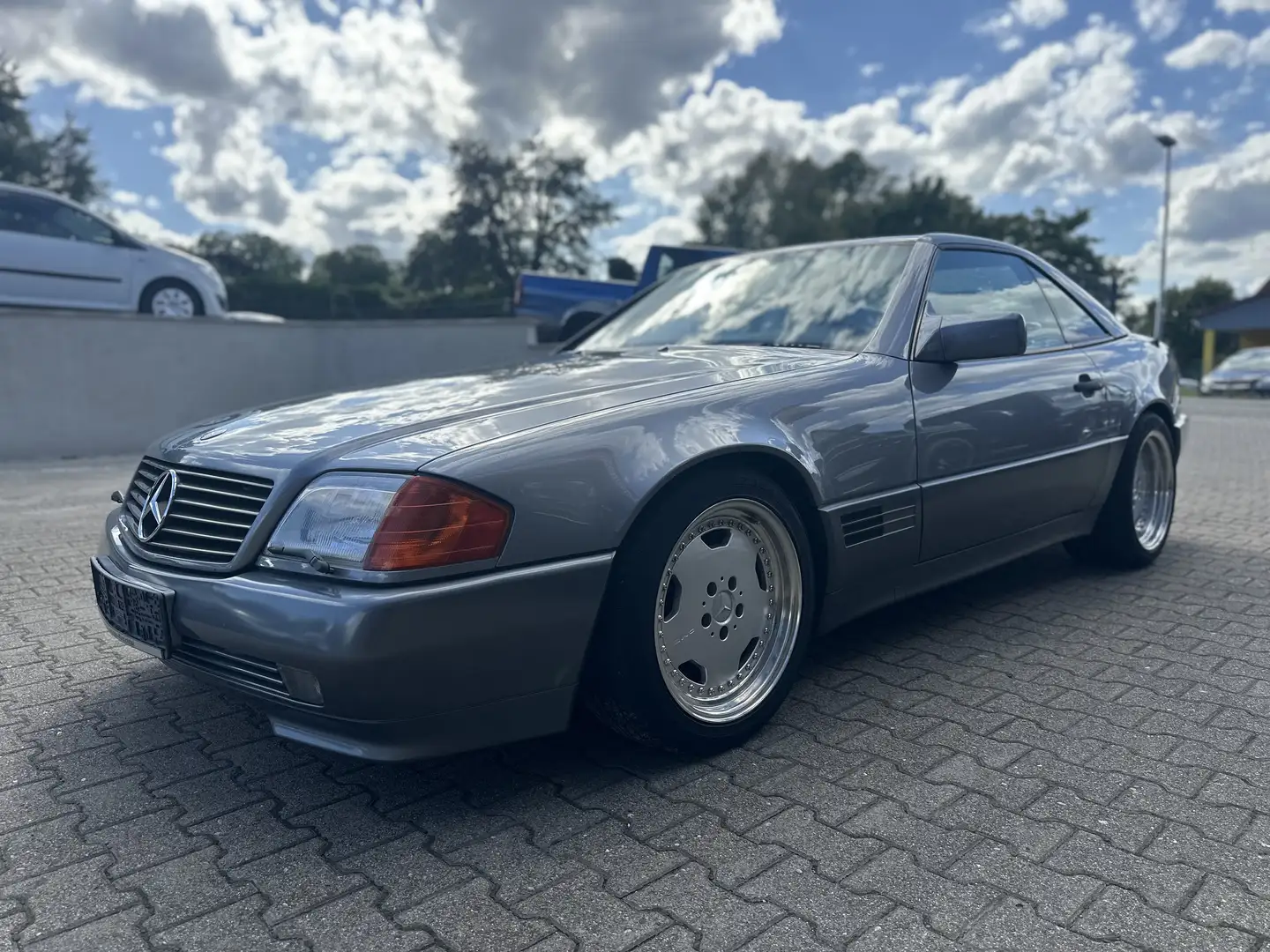 Mercedes-Benz SL 300 Gris - 1