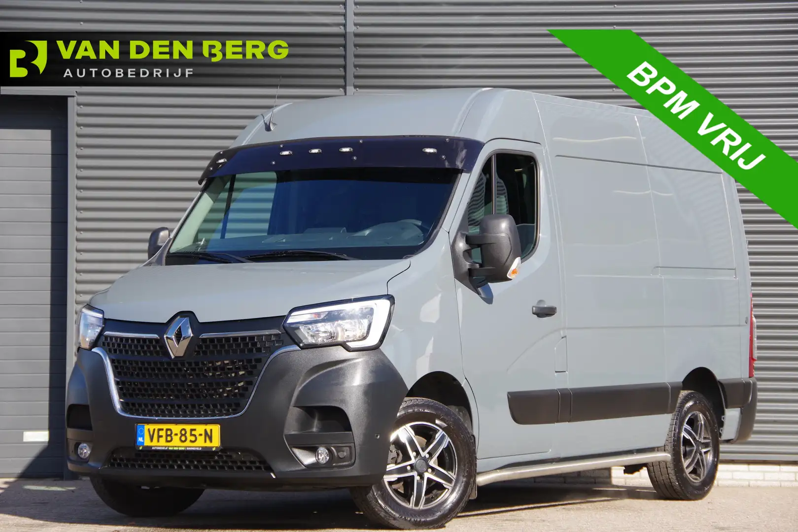 Renault Master T35 2.3 dCi L1H2 135PK, CAMERA, CRUISE, ZONNEKLEP Grijs - 1