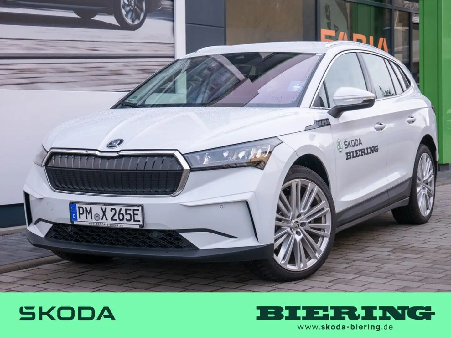 Skoda Enyaq iV 80 x Lodge PDC SHZ KAMERA NAVI ACC LED Weiß - 1