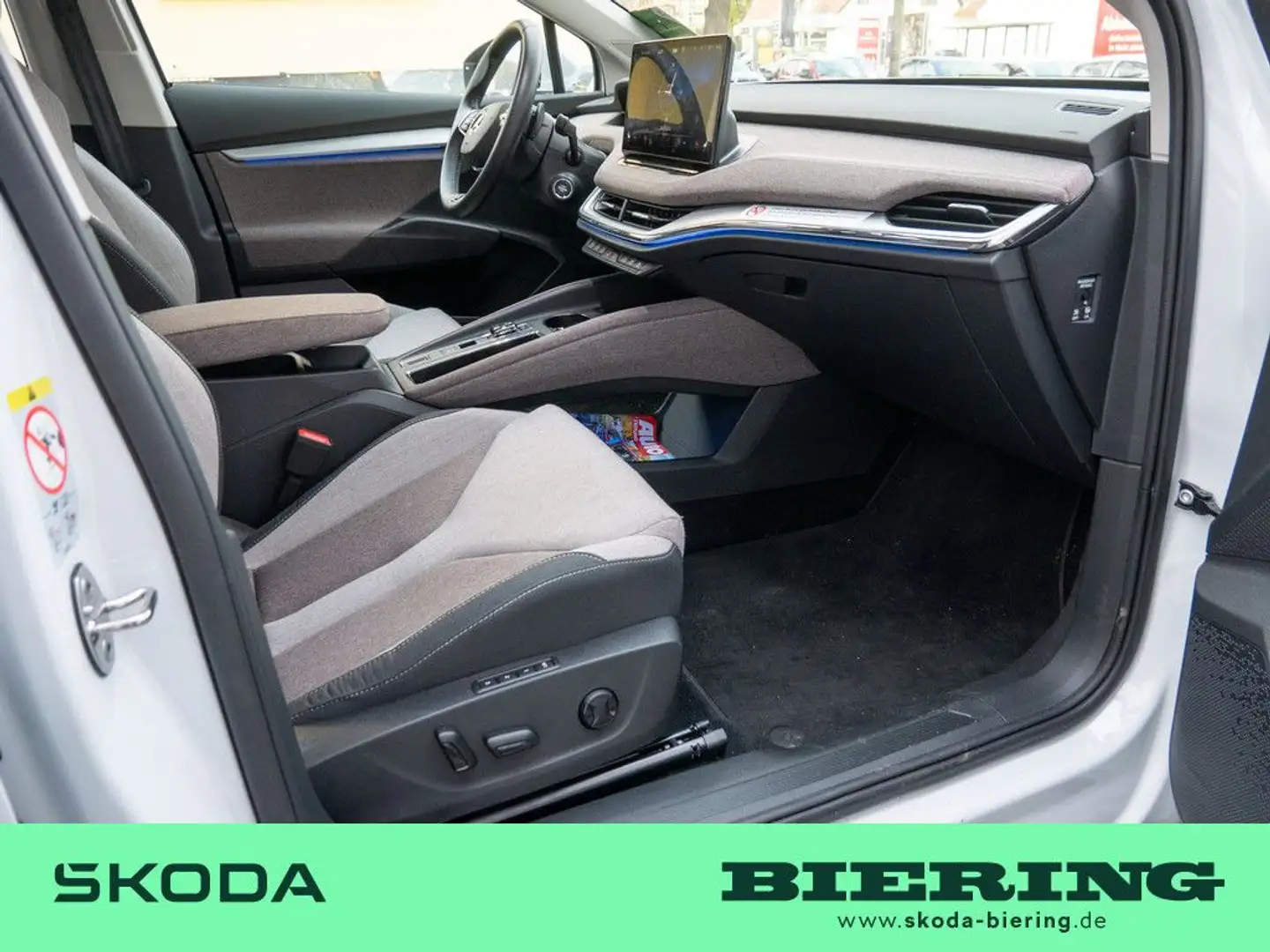 Skoda Enyaq iV 80 x Lodge PDC SHZ KAMERA NAVI ACC LED Weiß - 2