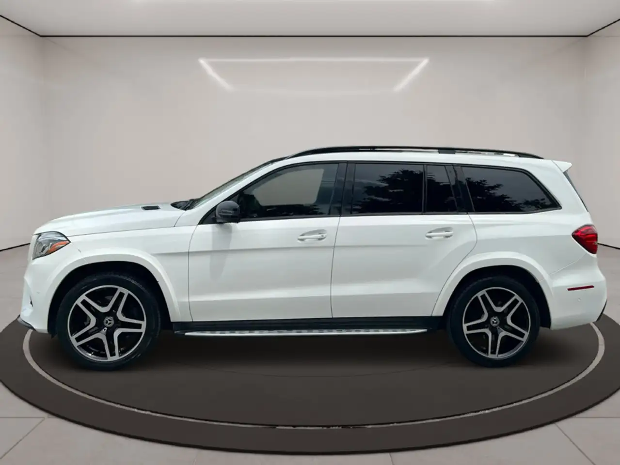 Mercedes-Benz GLS photo Mercedes-Benz GLS