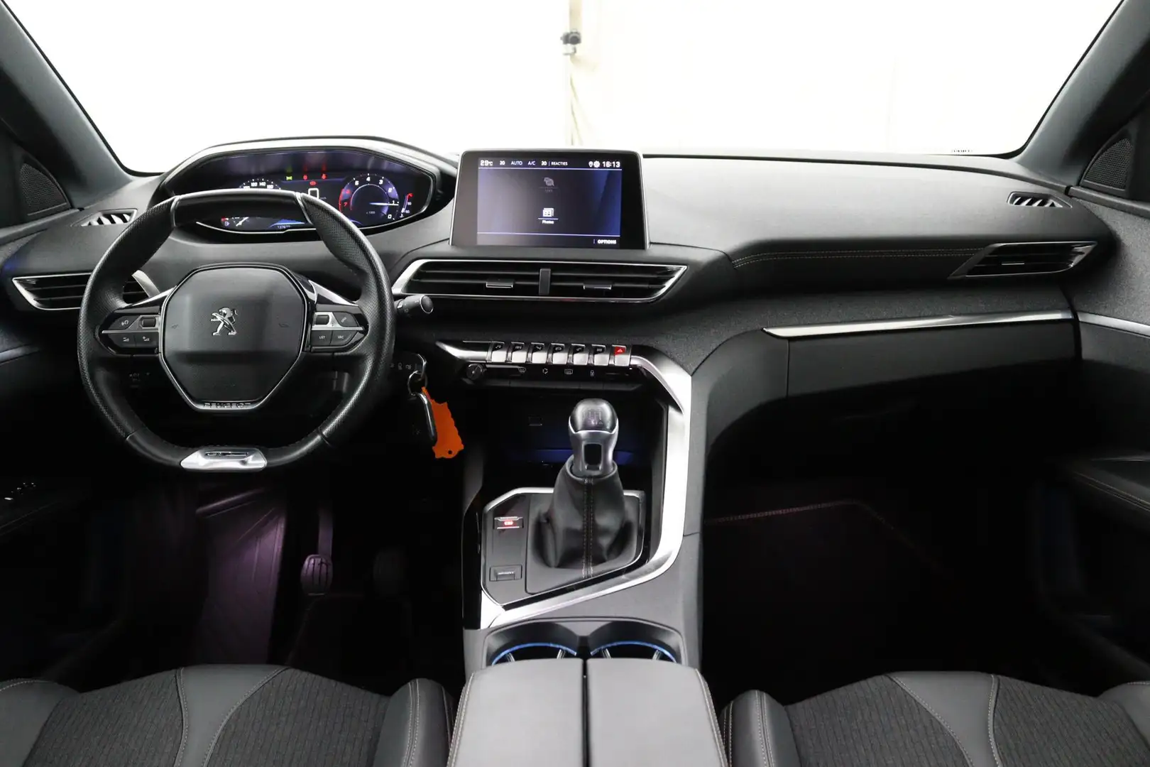 Peugeot 3008 1.2 *130PK*GT Line*FULL-LED*NAVI*ECC*CRUISE* Weiß - 2