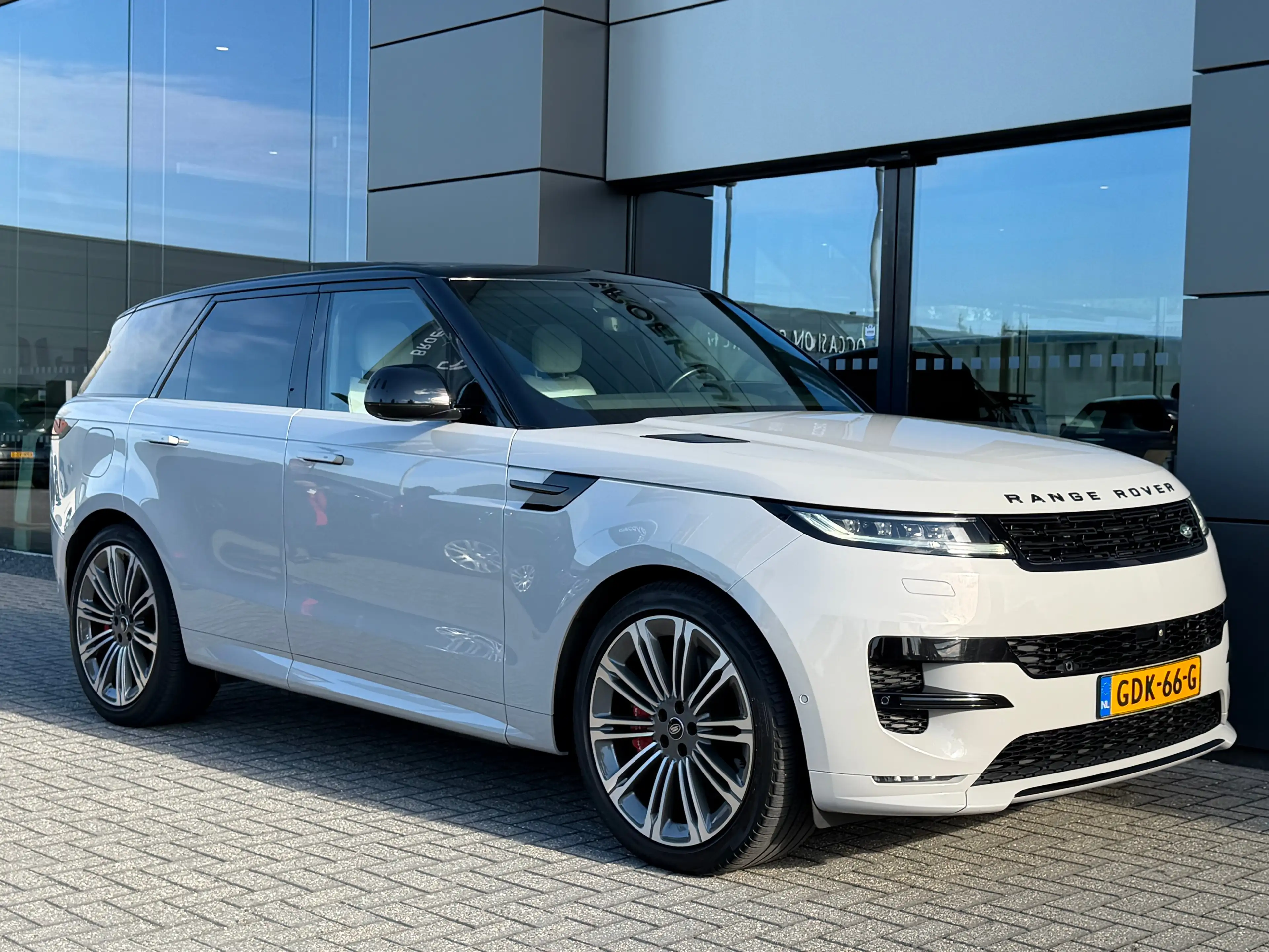 Land Rover Range Rover Sport P460e Dynamic HSE | Alcantara hemel | Massage | Ho — photo 34