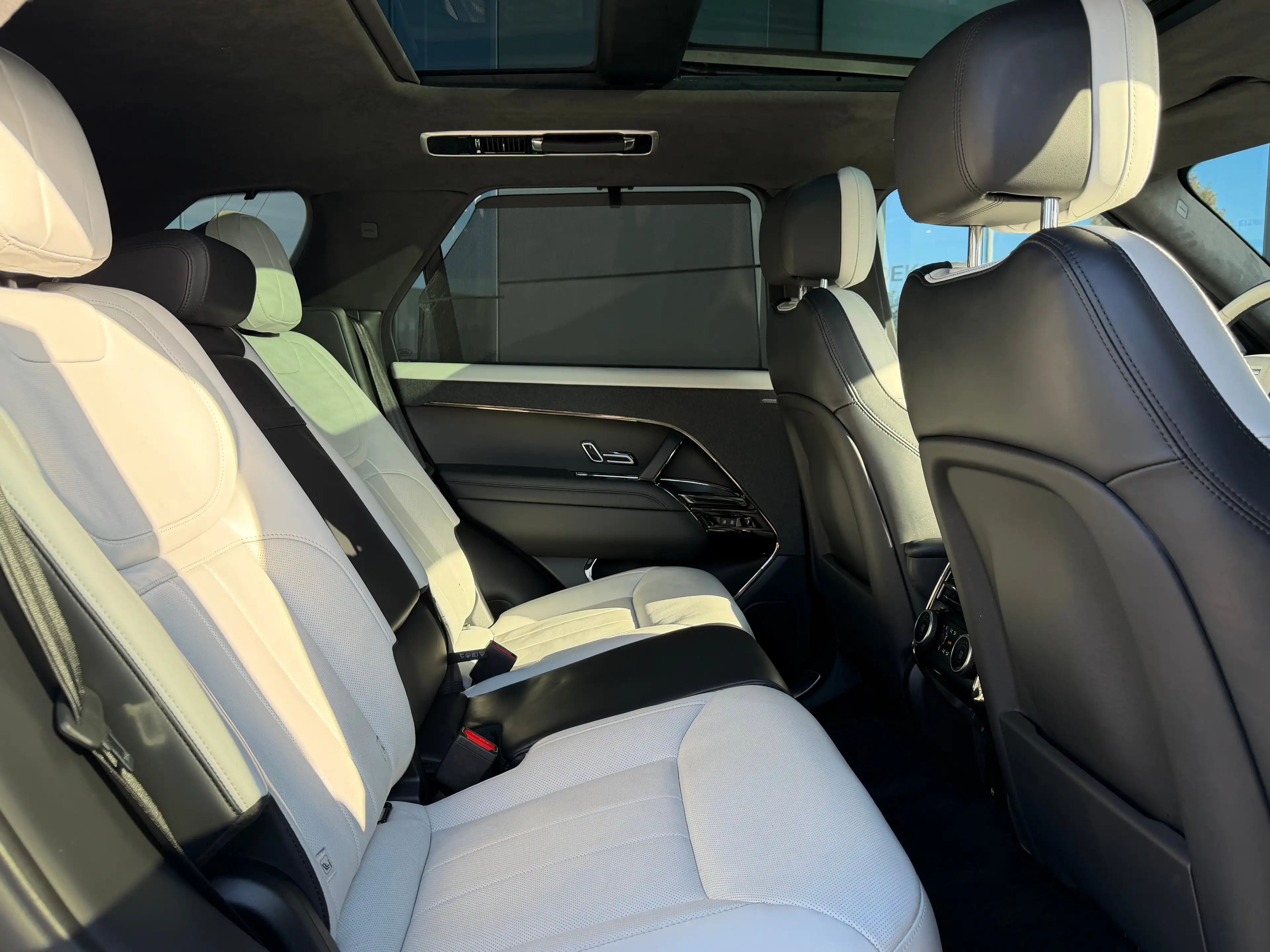Land Rover Range Rover Sport P460e Dynamic HSE | Alcantara hemel | Massage | Ho — photo 18