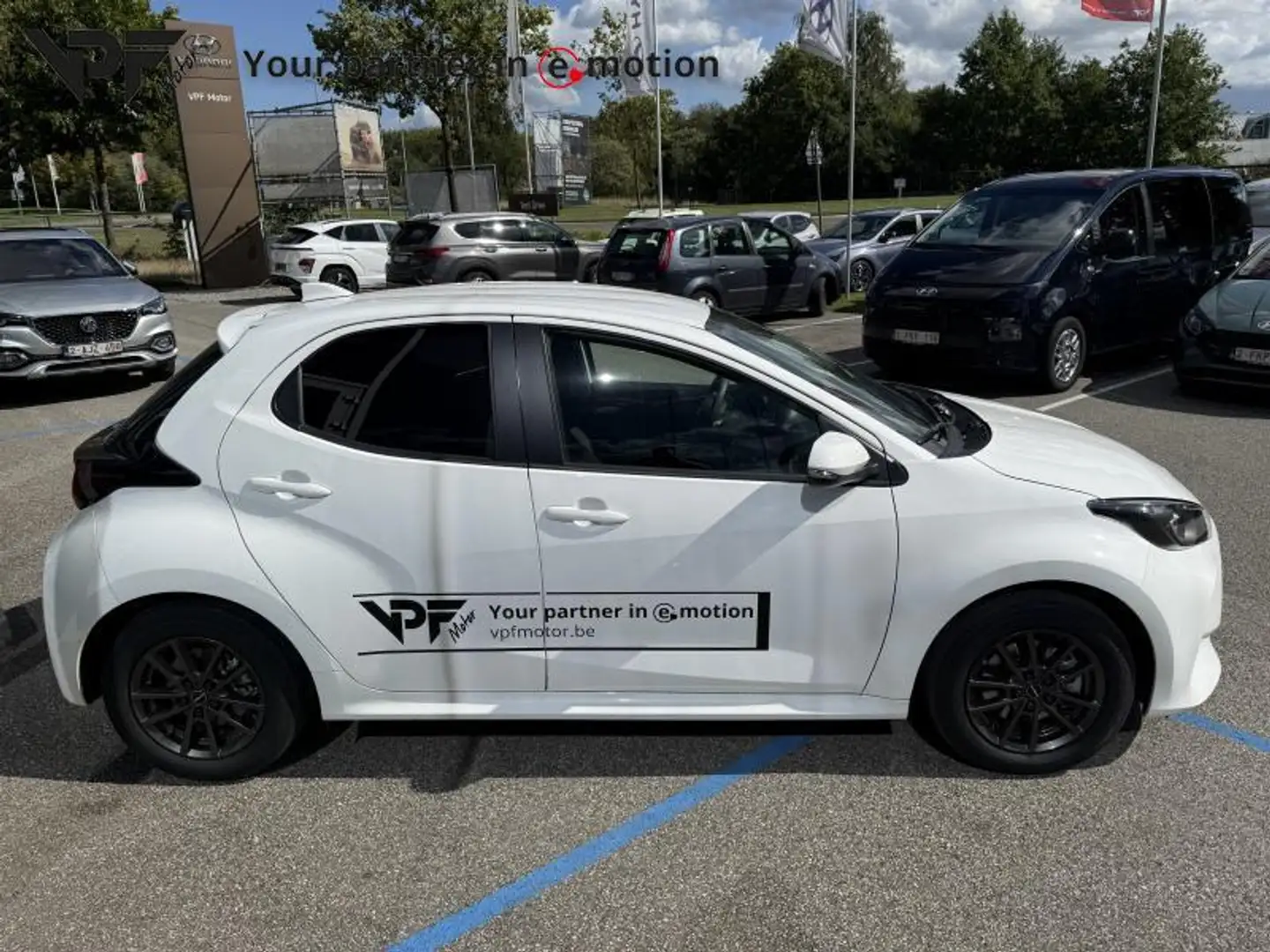 Mazda 2 Prime-line Hybrid Wit - 2