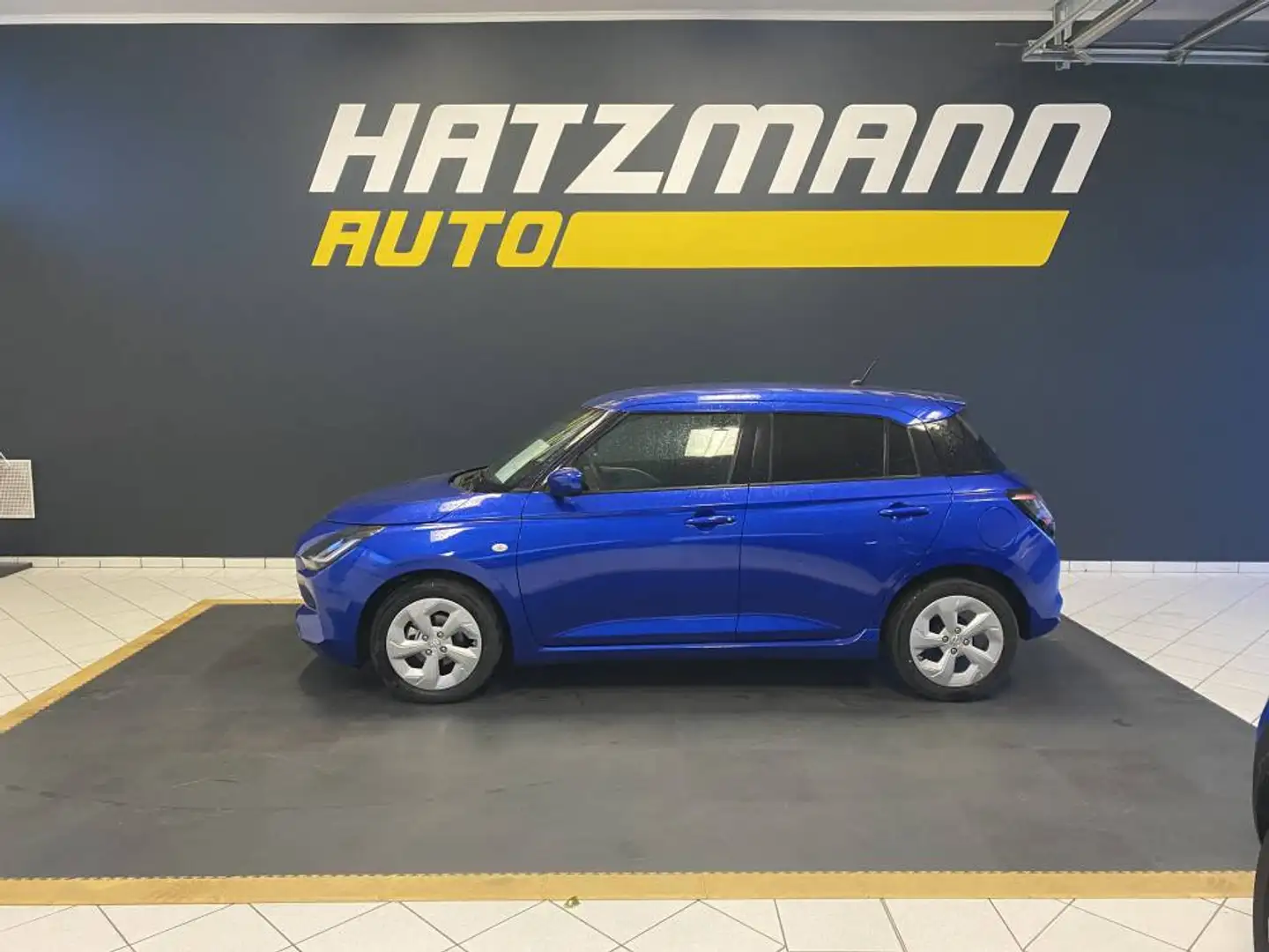 Suzuki Swift SWIFT Shine 1.2 Hybrid 81PS 5G Schalter Blau - 1