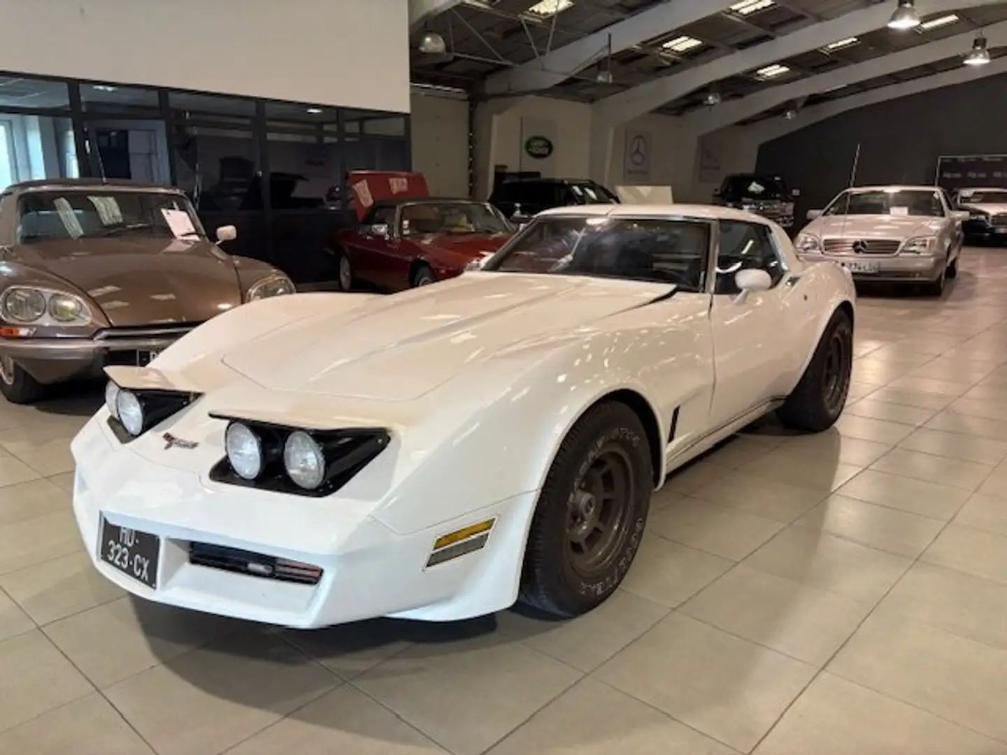 Chevrolet Corvette C3 Weiß - 1