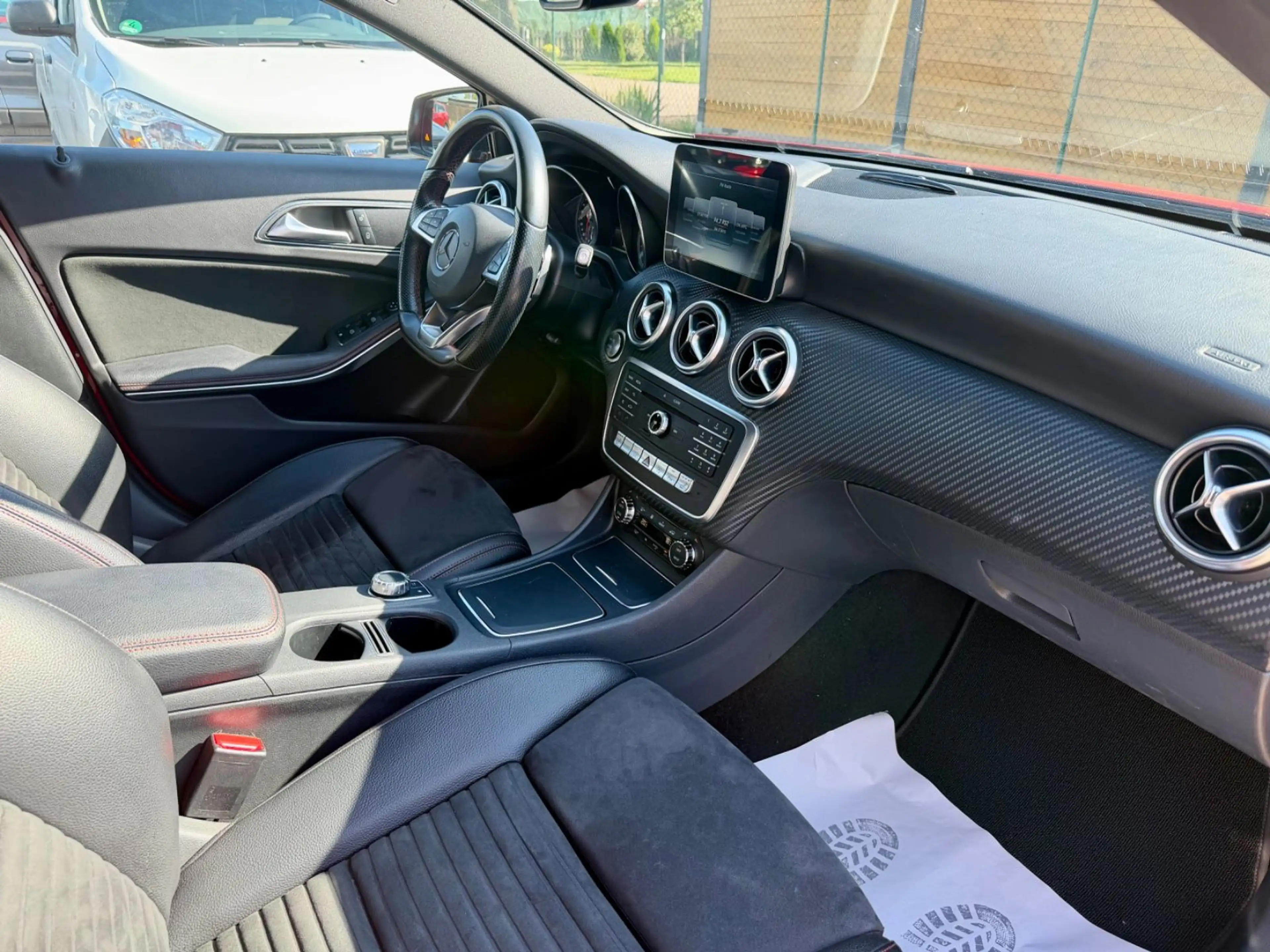 Mercedes-Benz A 220 4Matic,AMG, Leder, RKF, SHZ, Pano — photo 9