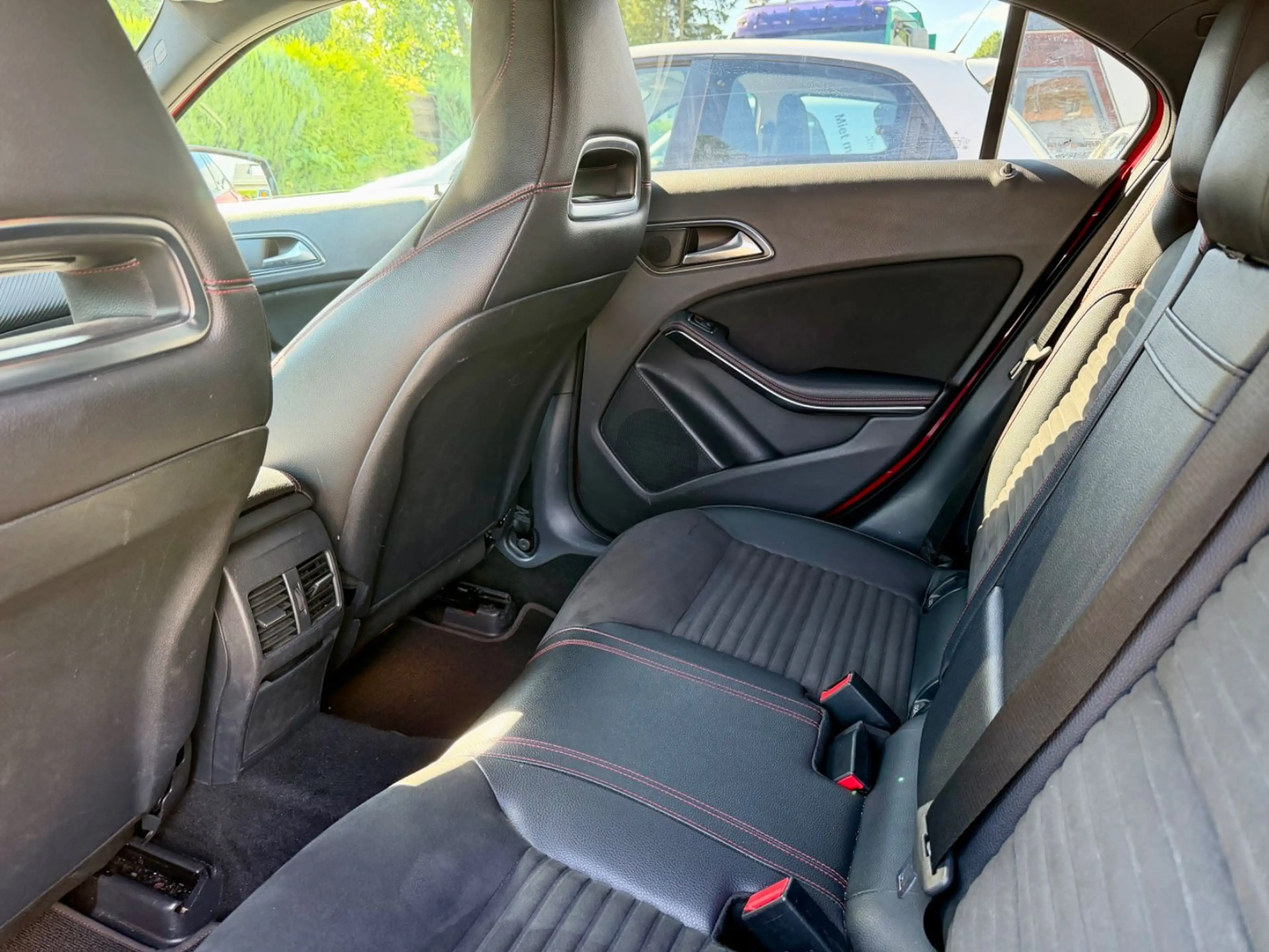 Mercedes-Benz A 220 4Matic,AMG, Leder, RKF, SHZ, Pano — photo 11