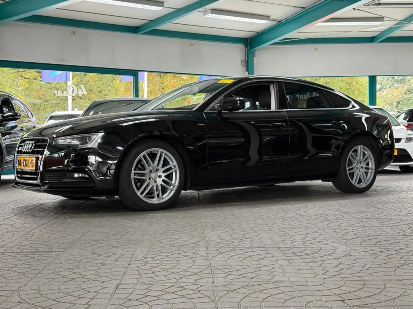 Audi A5 Sportback 1.8 TFSI Pro Line Automaat - Cruise, Cli Noir - 1