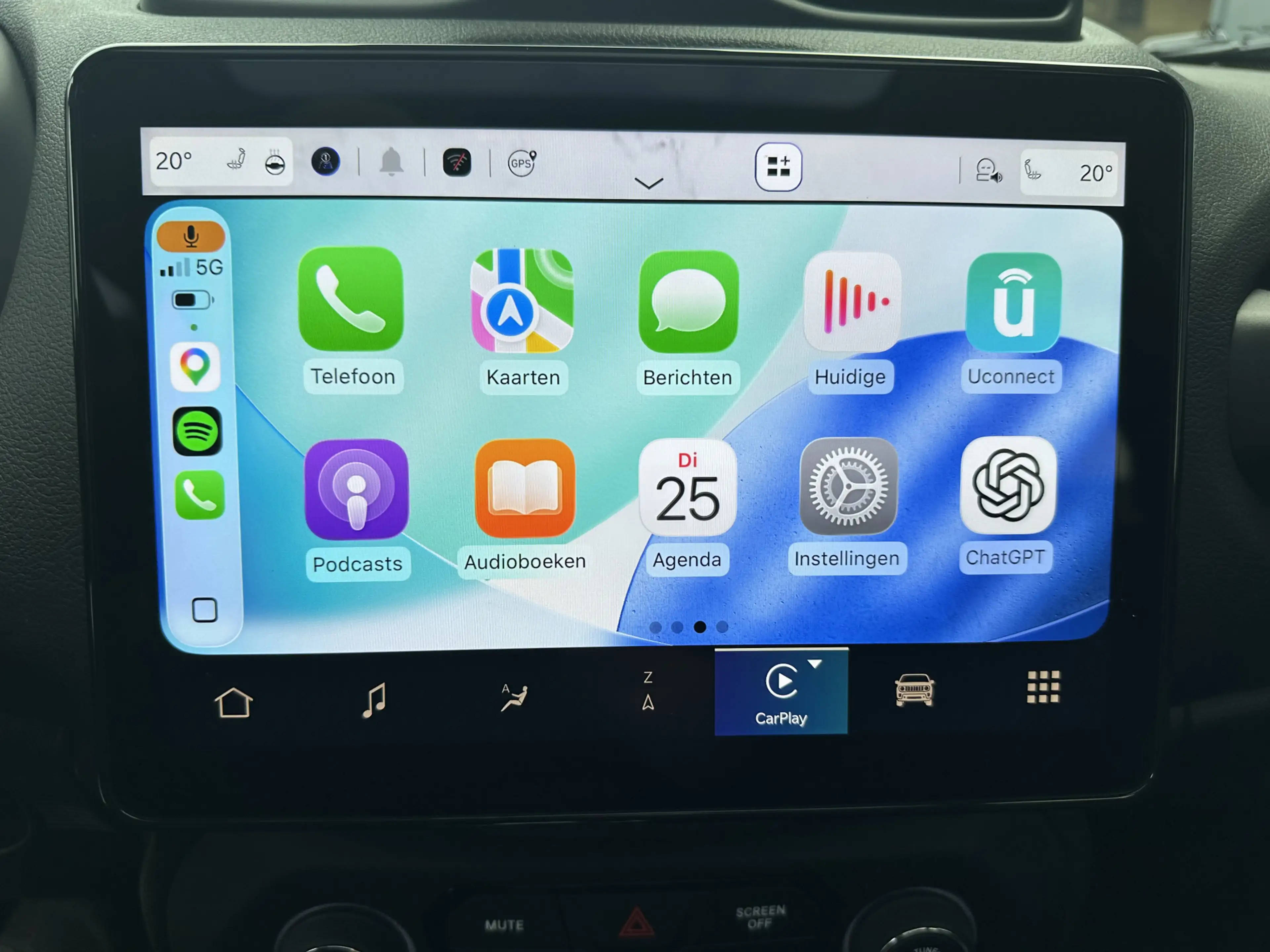 Jeep Renegade 4xe 240PK Plug-in Hybrid The North Star (Schuif/ka — photo 17