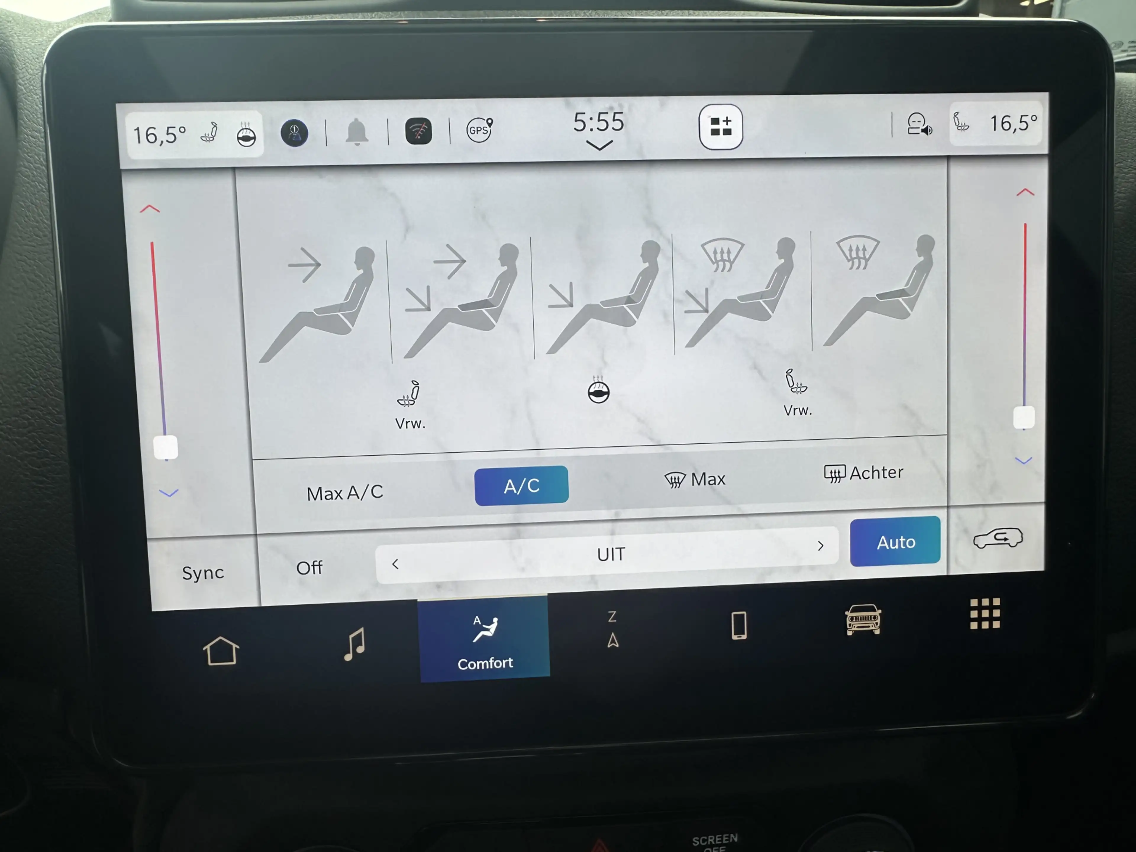 Jeep Renegade 4xe 240PK Plug-in Hybrid The North Star (Schuif/ka — photo 19