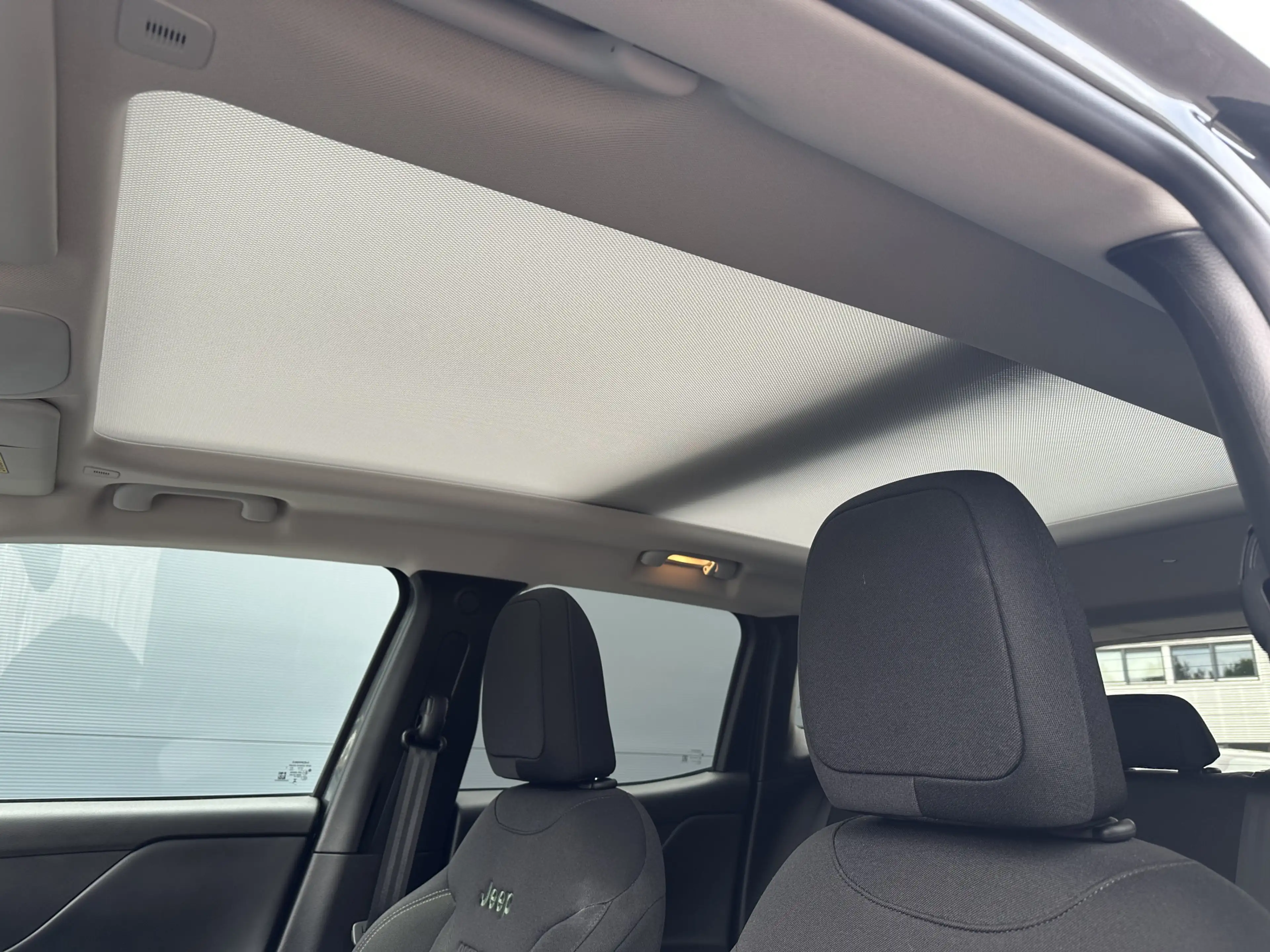 Jeep Renegade 4xe 240PK Plug-in Hybrid The North Star (Schuif/ka — photo 21
