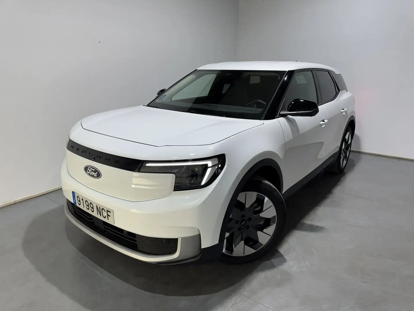 Ford Explorer RWD Rango Extendido Premium 77kWh Blanco - 2