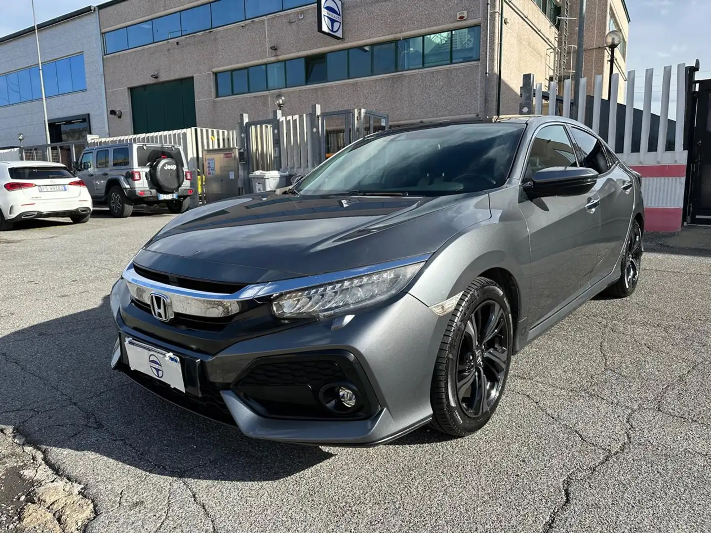 Honda Civic 1.5T 5 porte Sport+ Grigio - 1