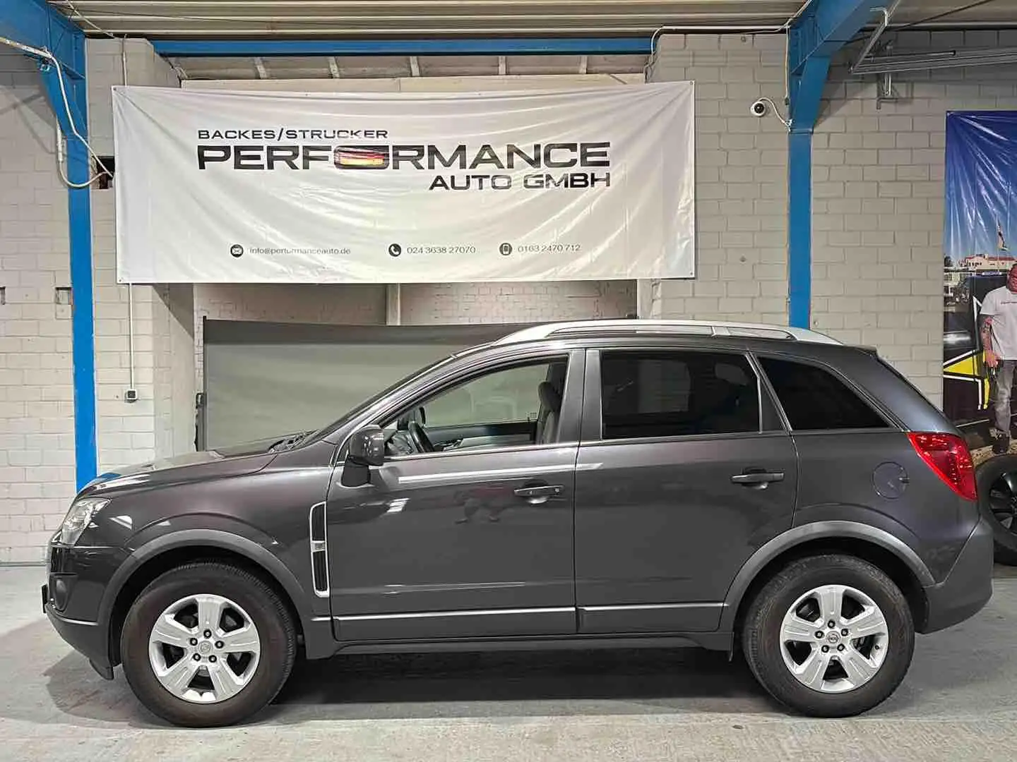 Opel Antara 2.2 CDTI Automatik Leder AHK Navi Grijs - 2