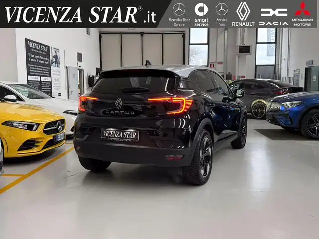 Renault Captur view 2
