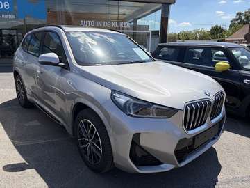 sDrive18i MHEV M Sport | Panodak | Sfeer | Camera | Apple, Android, Spotify | Driving Assistent