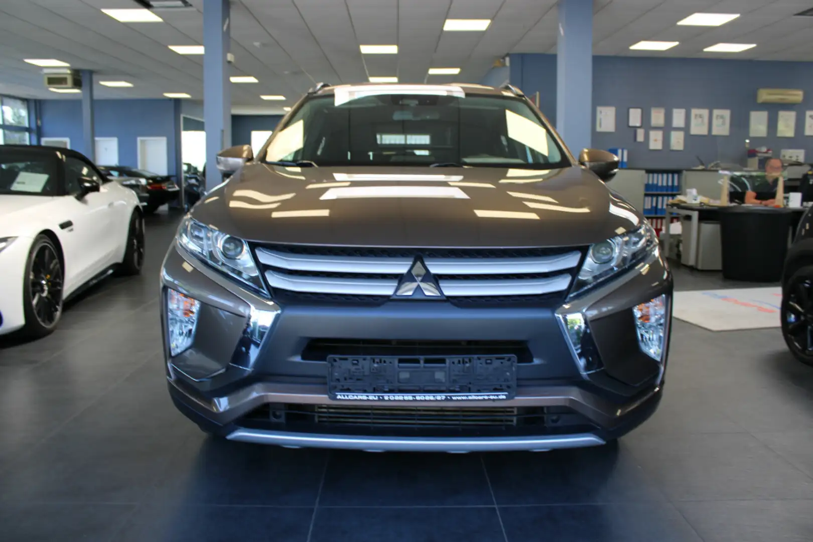 Mitsubishi Eclipse Cross 1.5 T-MIVEC CVT 2WD Active Marrón - 2