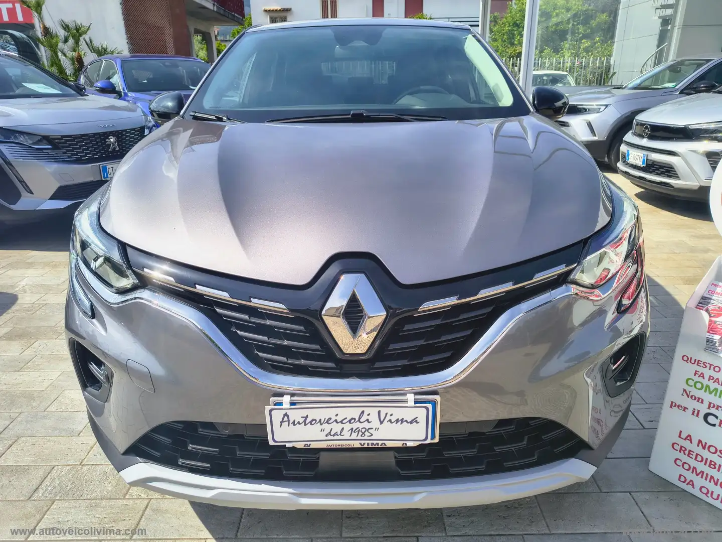 Renault Captur TCe 90 CV Techno Grijs - 2
