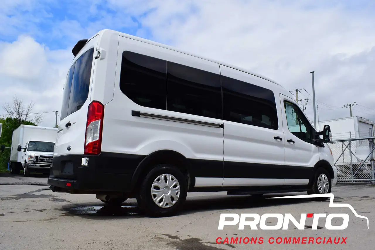 Ford Transit Passenger Wagon снимка Ford Transit Passenger Wagon