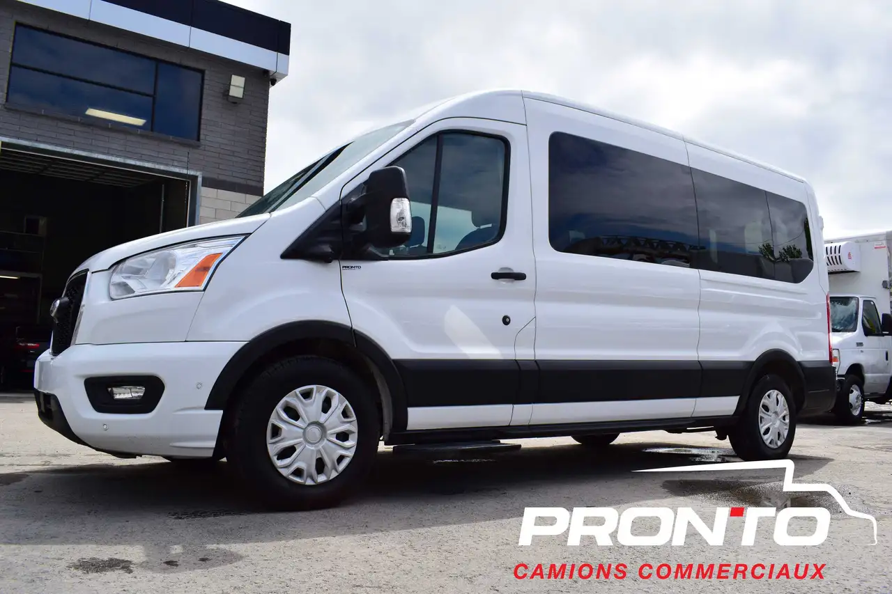 Ford Transit Passenger Wagon снимка Ford Transit Passenger Wagon