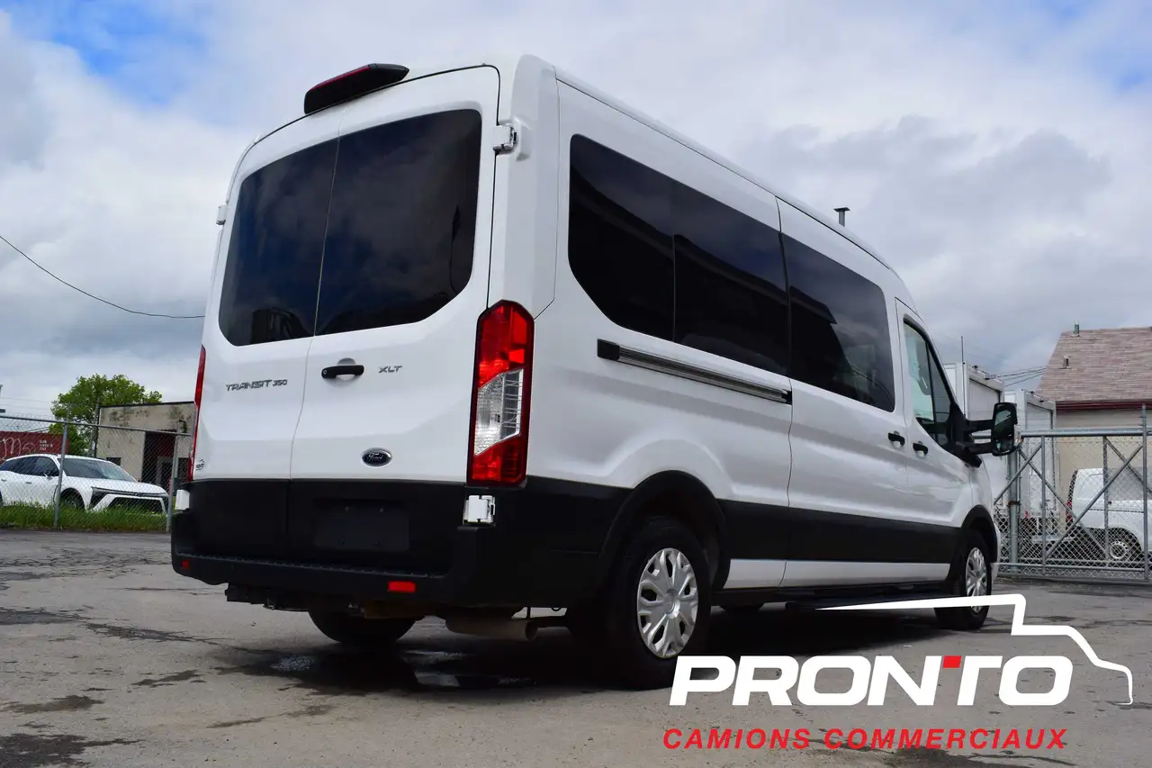 Ford Transit Passenger Wagon снимка Ford Transit Passenger Wagon