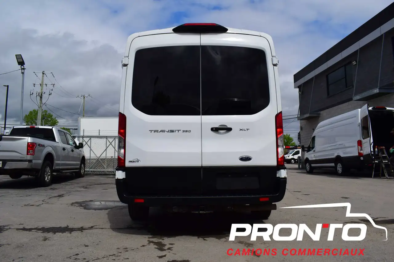 Ford Transit Passenger Wagon снимка Ford Transit Passenger Wagon