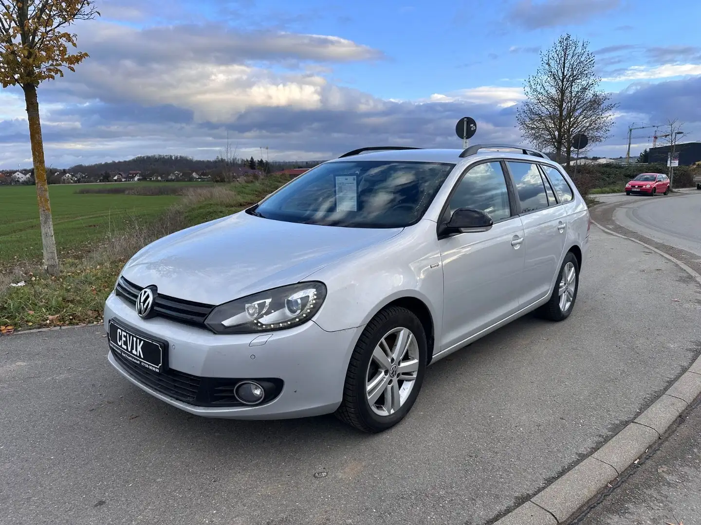 Volkswagen Golf VI TSI Match / Bi-Xenon / Standheiz / Leder Silber - 2