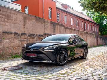 Advanced / Toyota Relax / ALL BLACK