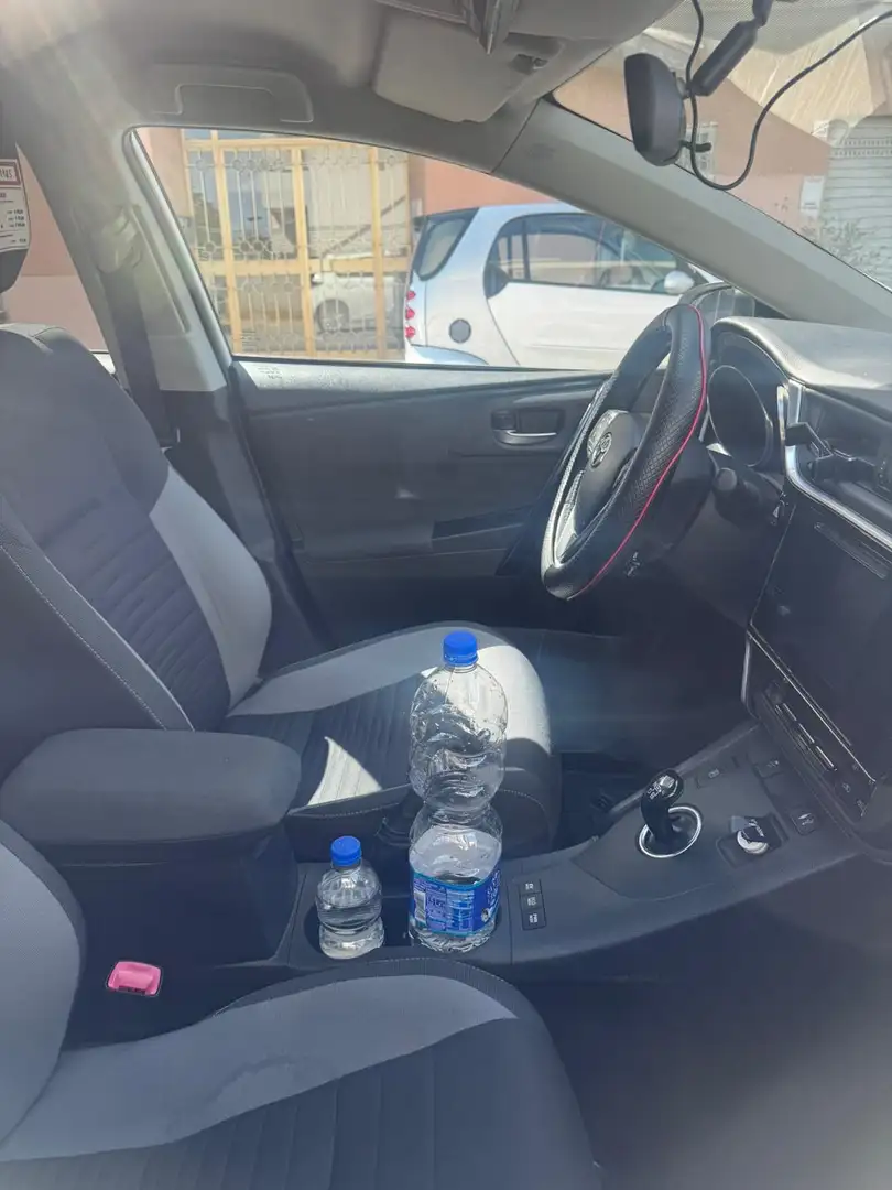 Toyota Auris 5p 1.8h Active+ - 2