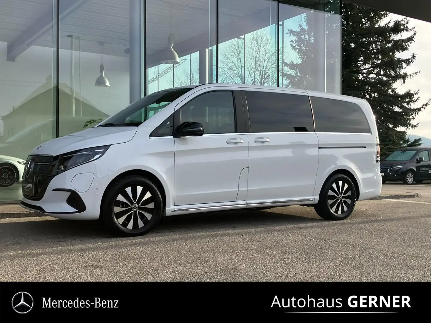 Mercedes-Benz EQV 300 AVANTGARDE Lang LM LED Bel.Sitz KlimaA Weiß - 1