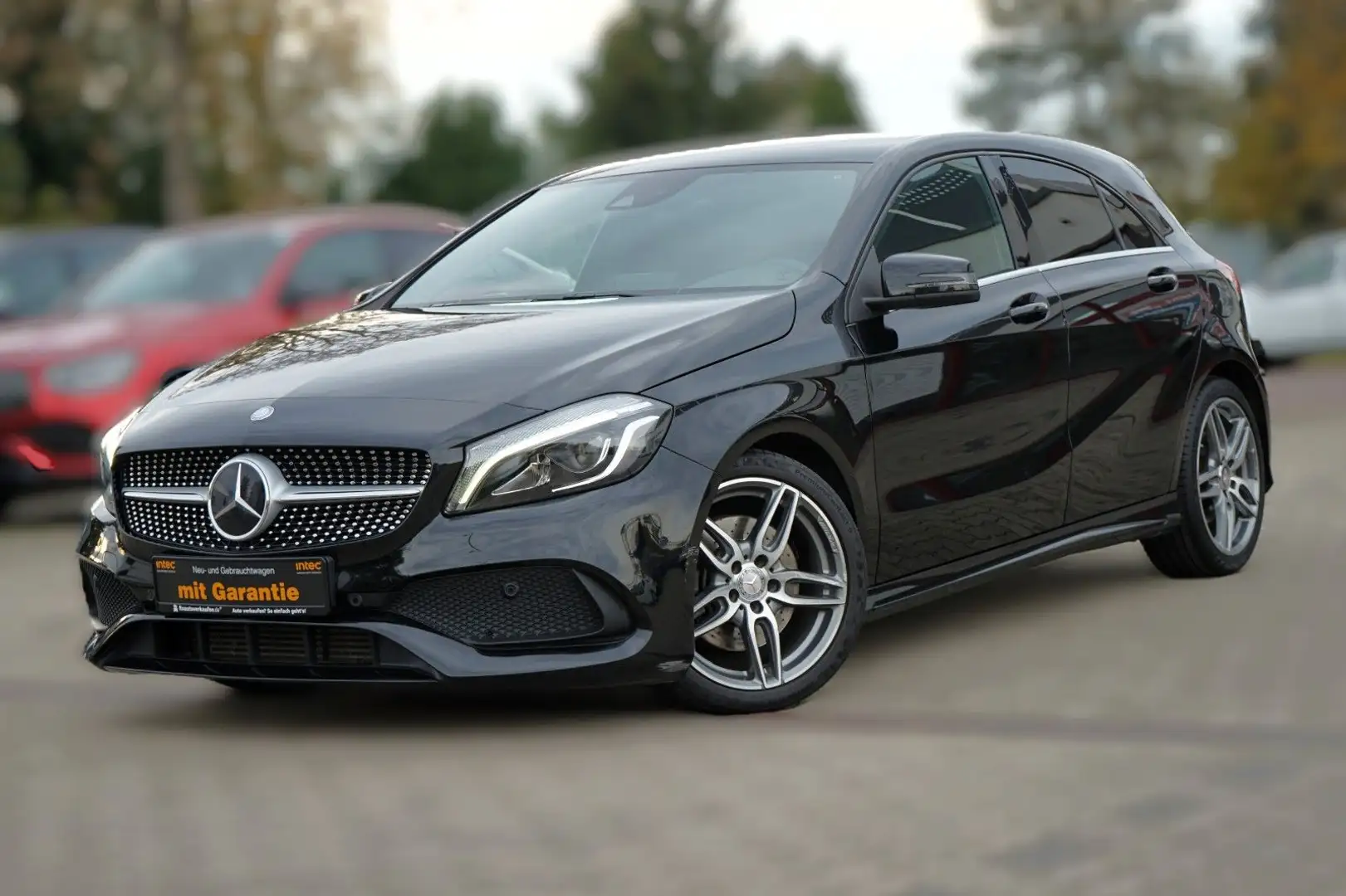 Mercedes-Benz A 250 BlueEfficiency AMG-LINE/2.HAND/ACC/LI+SICH Zwart - 1