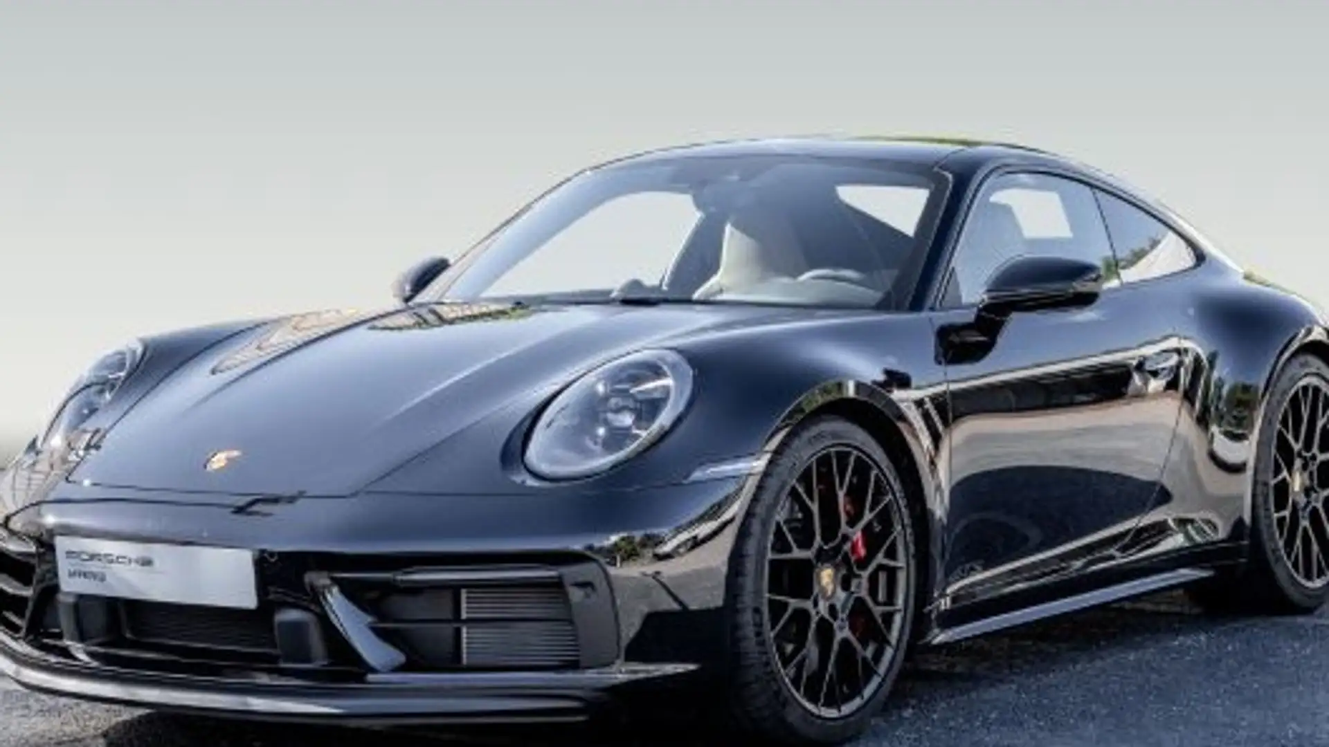 Porsche 992 Carrera 4 GTS Coupé PDK Negro - 1