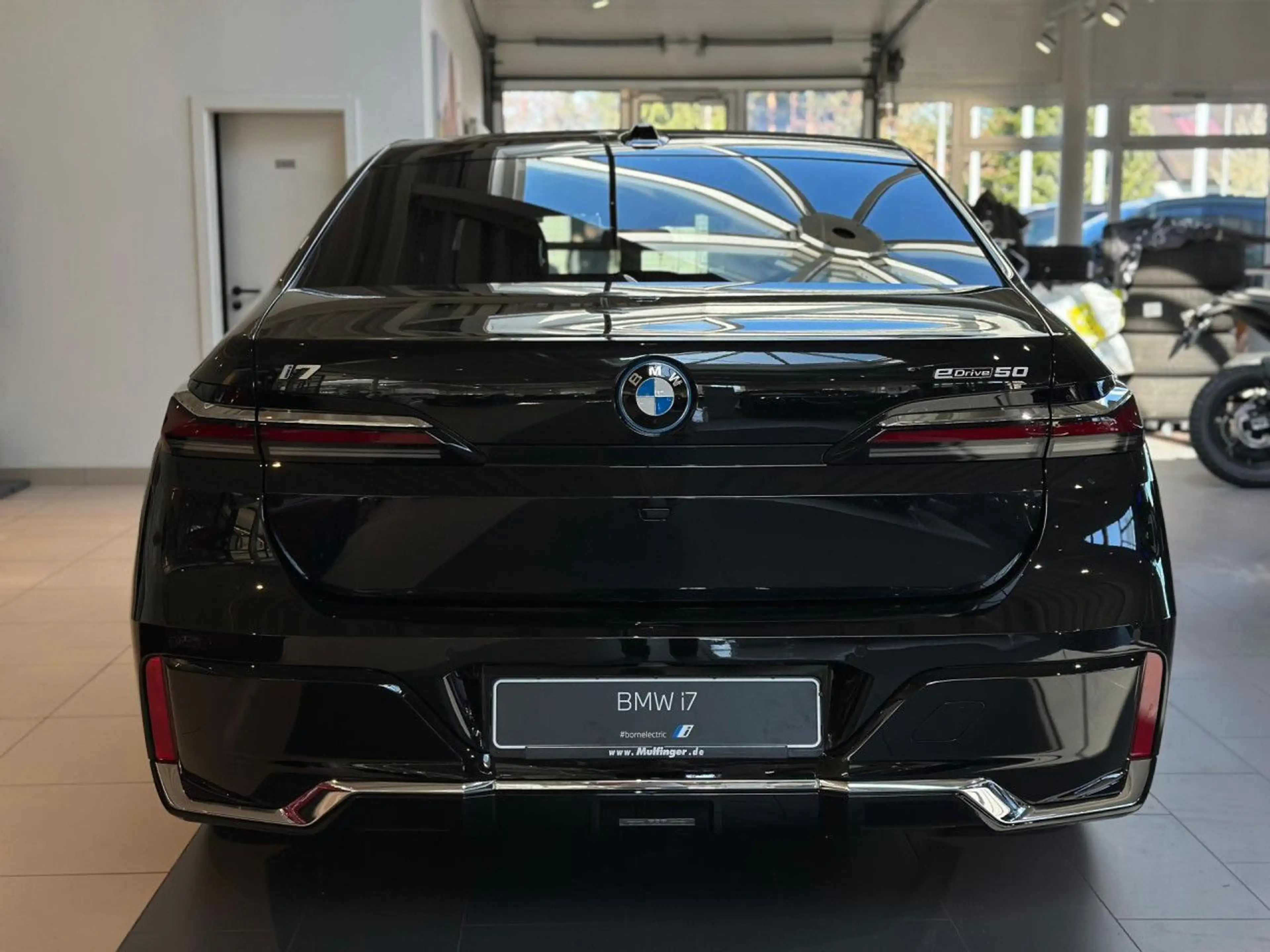 BMW i7 eD.50 M Sport ACC HUD Massage Sitzbel.Integral — photo 5