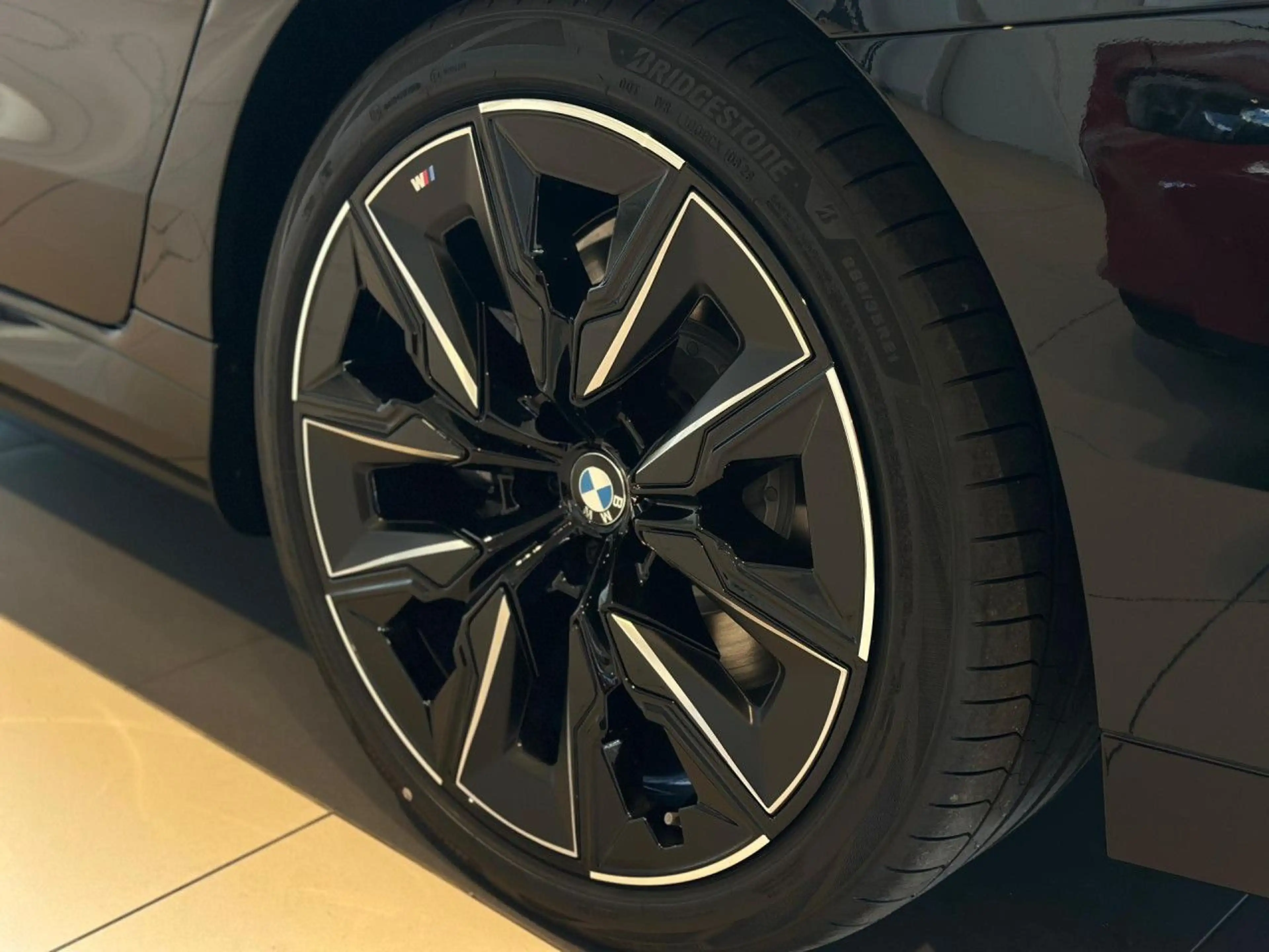 BMW i7 eD.50 M Sport ACC HUD Massage Sitzbel.Integral — photo 7