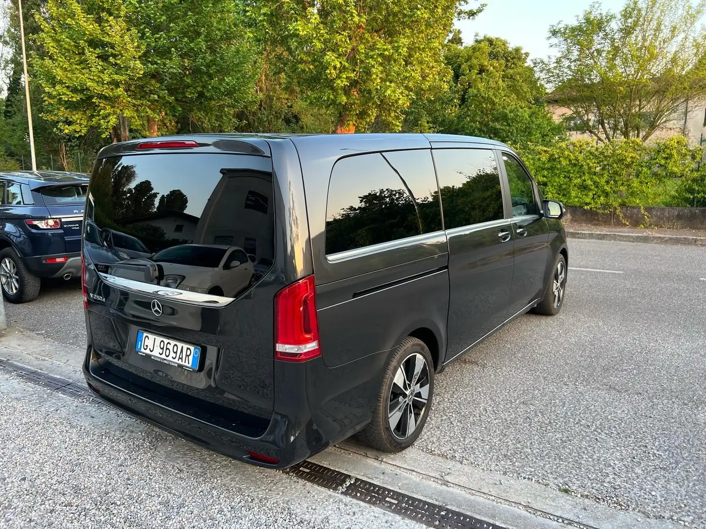 Mercedes-Benz V Extralong 250 d Premium auto - 2