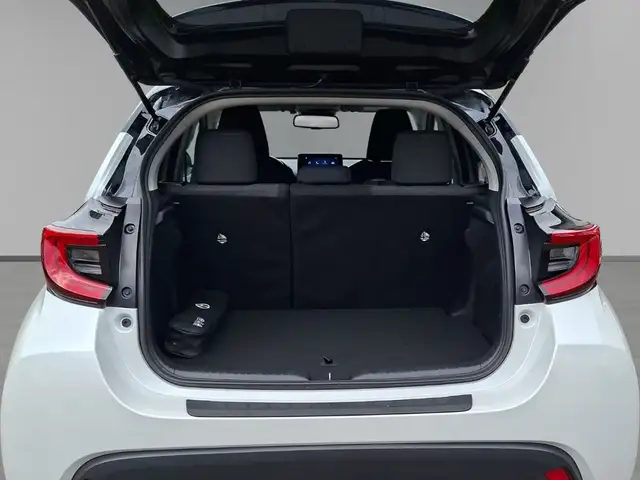Toyota Yaris view 9