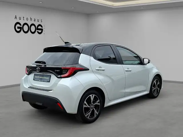 Toyota Yaris view 5