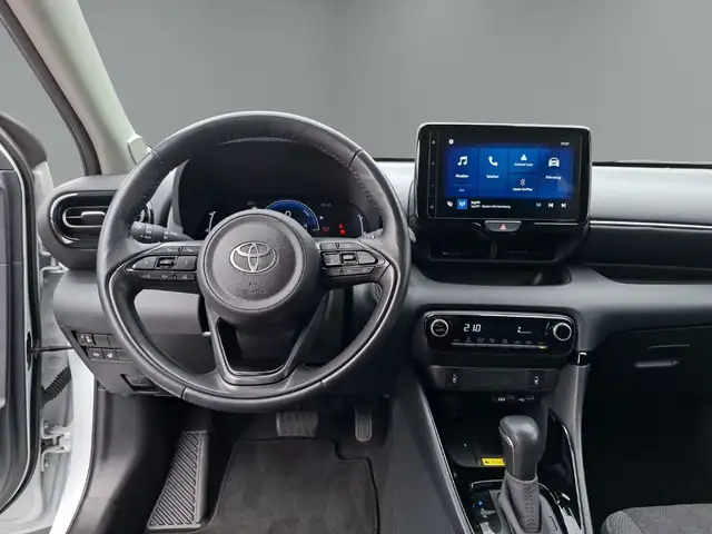 Toyota Yaris view 13