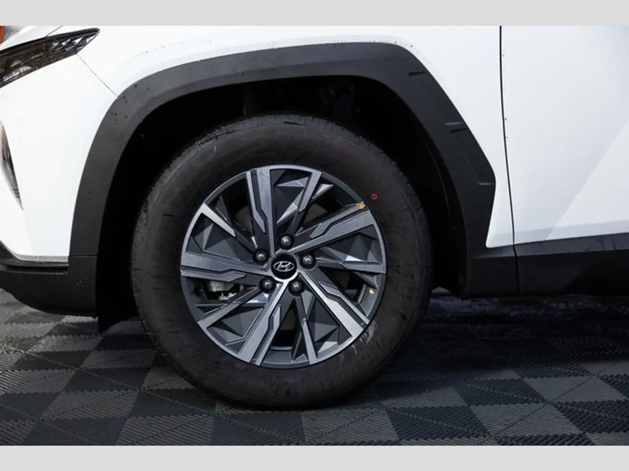 Hyundai TUCSON 1.6 CRDi DCT Select LED/NAVI/SHZ 16