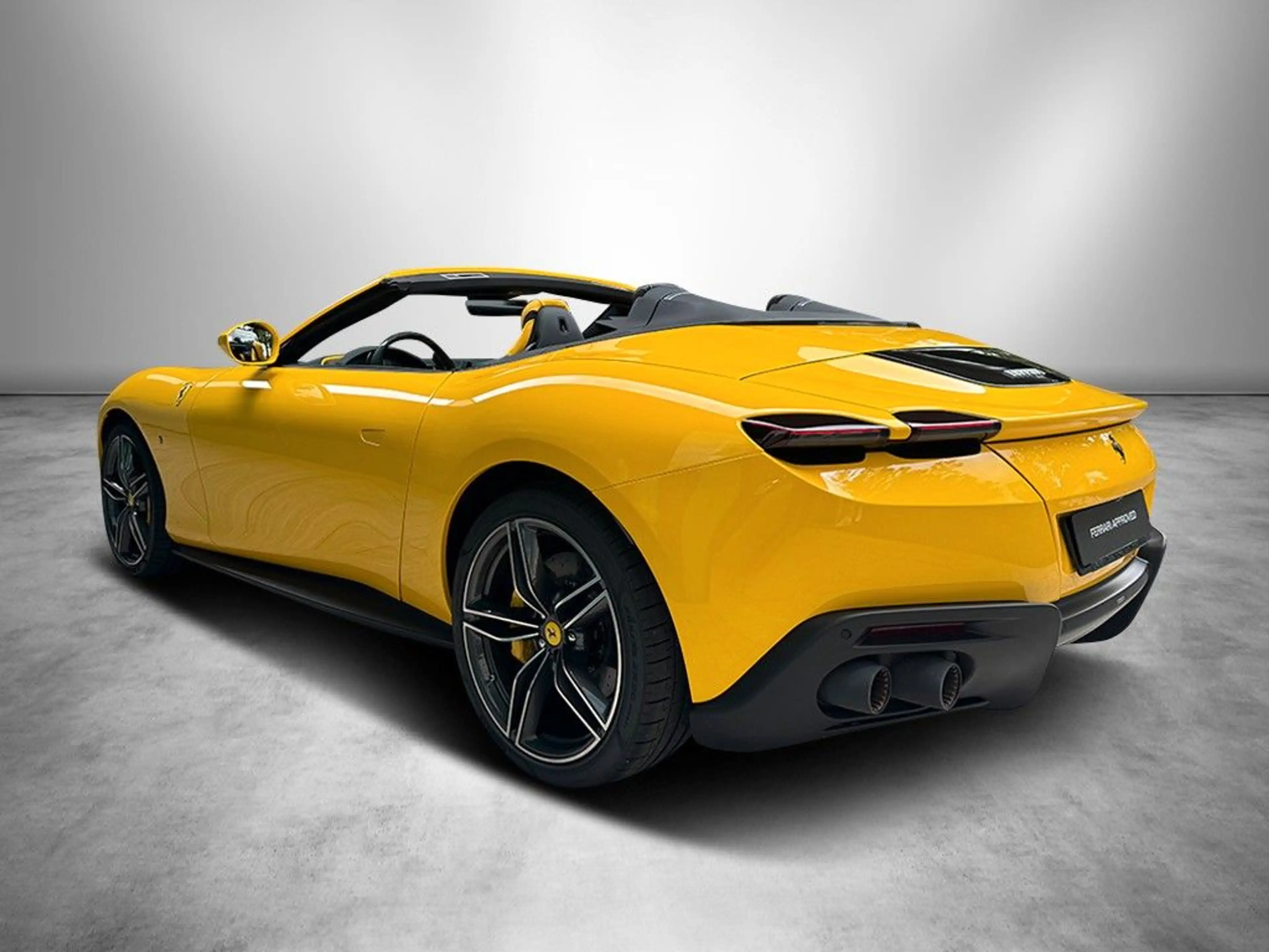 Ferrari Roma Spider / MADM / Surround / JBL / ACC — photo 7