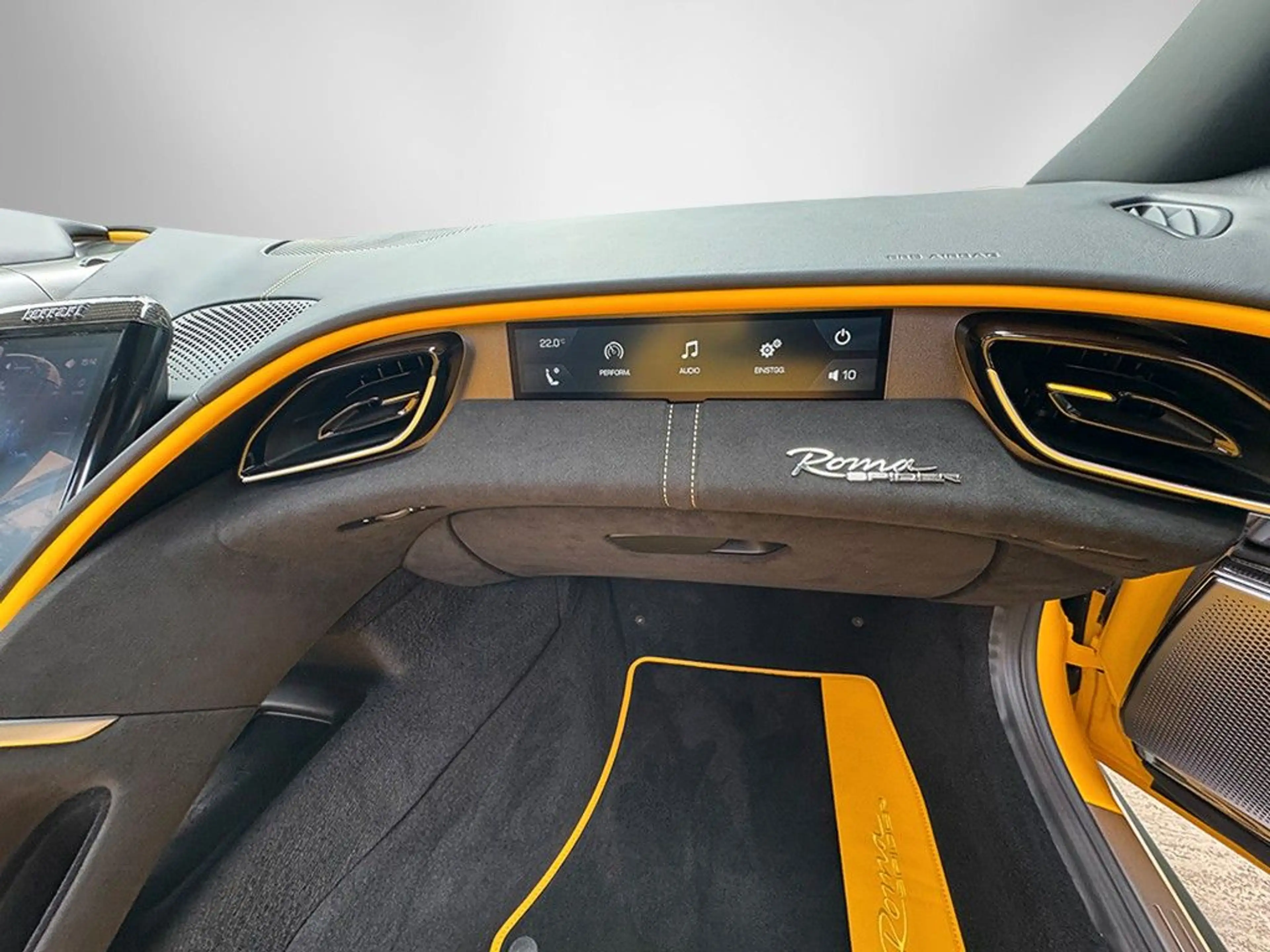 Ferrari Roma Spider / MADM / Surround / JBL / ACC — photo 14