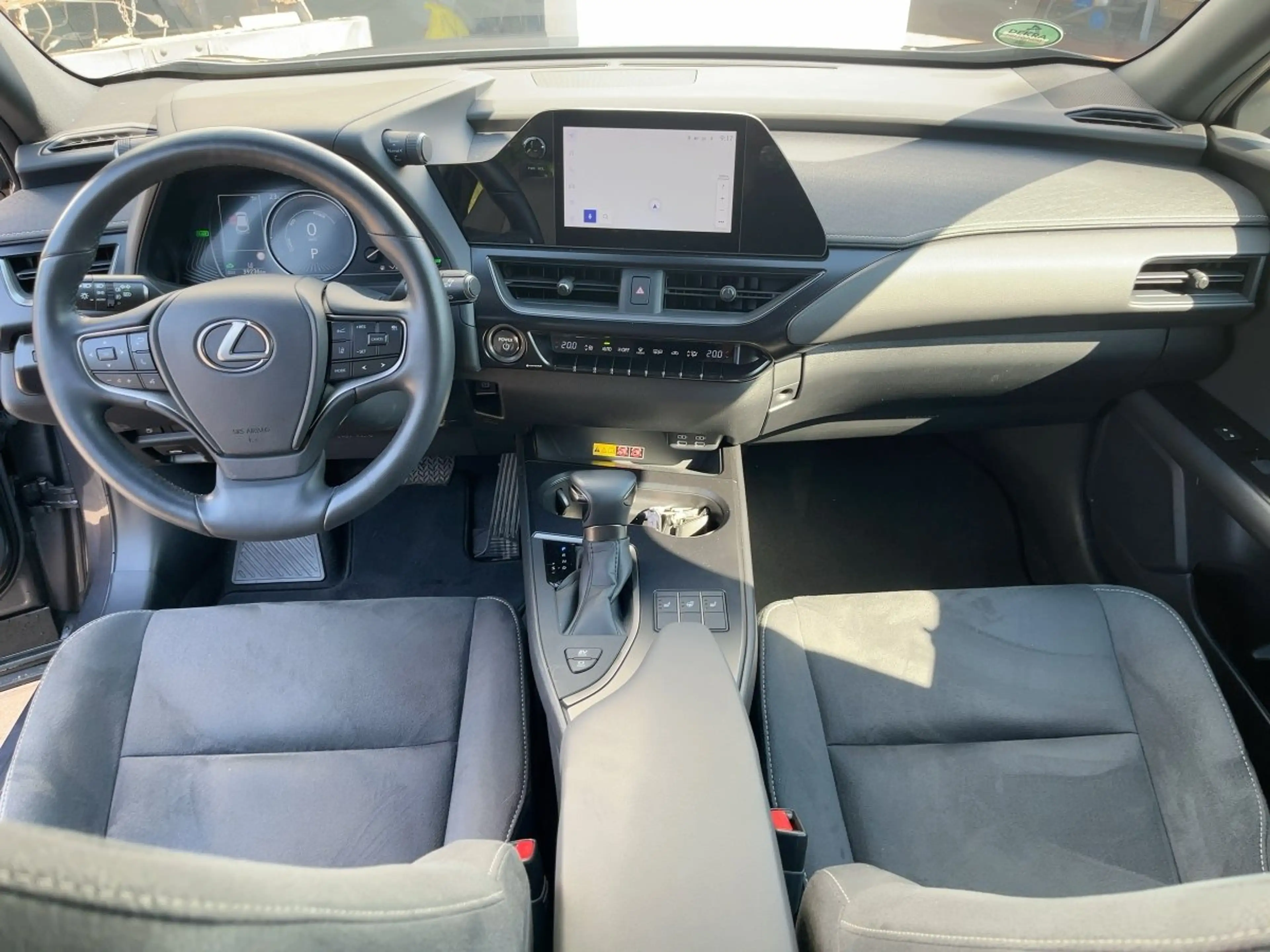 Lexus UX 250h Style Edition Navi*ACC*KAM*SHZ*DAB — photo 10