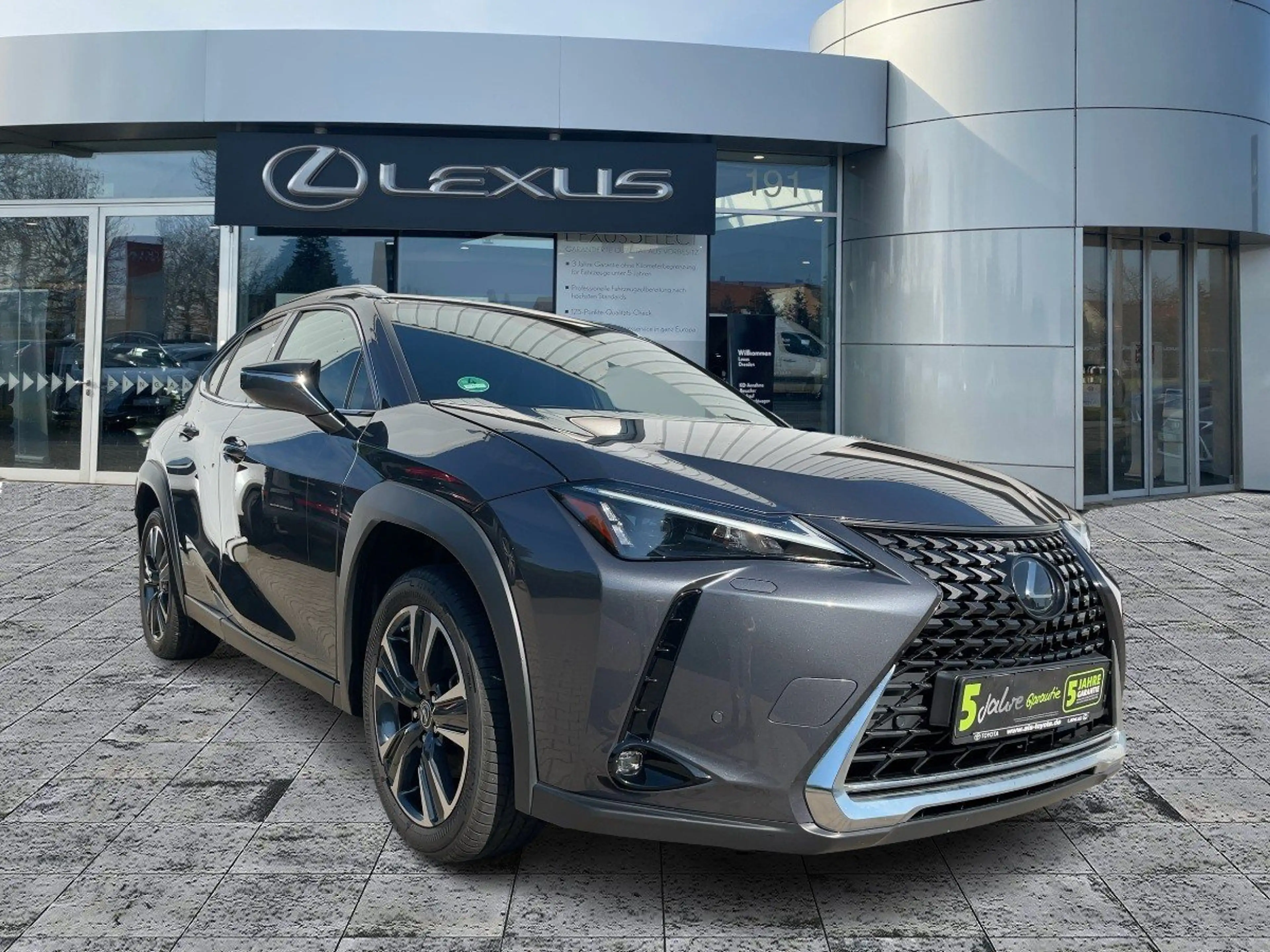 Lexus UX 250h Style Edition Navi*ACC*KAM*SHZ*DAB — photo 6