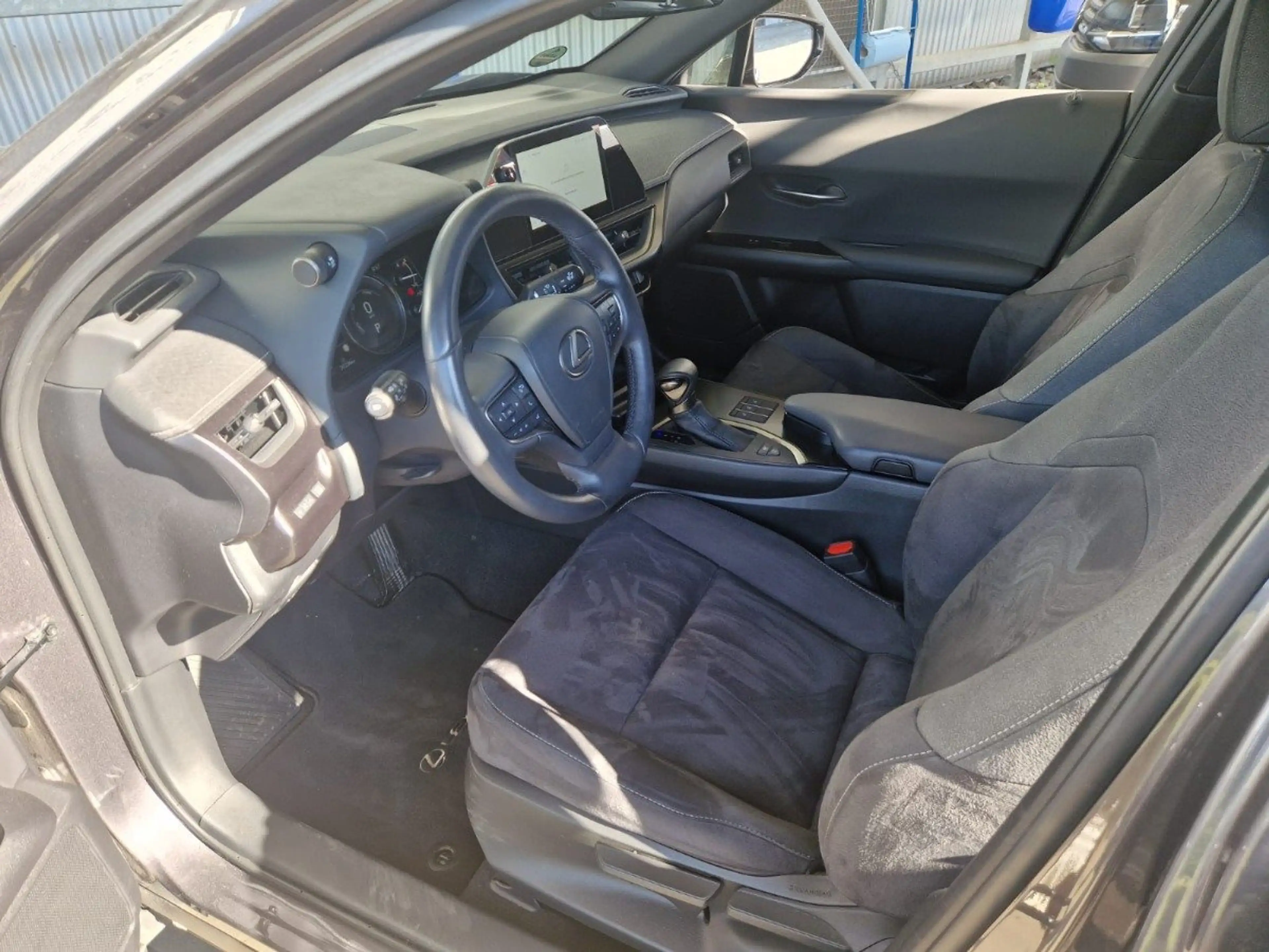 Lexus UX 250h Style Edition Navi*ACC*KAM*SHZ*DAB — photo 7
